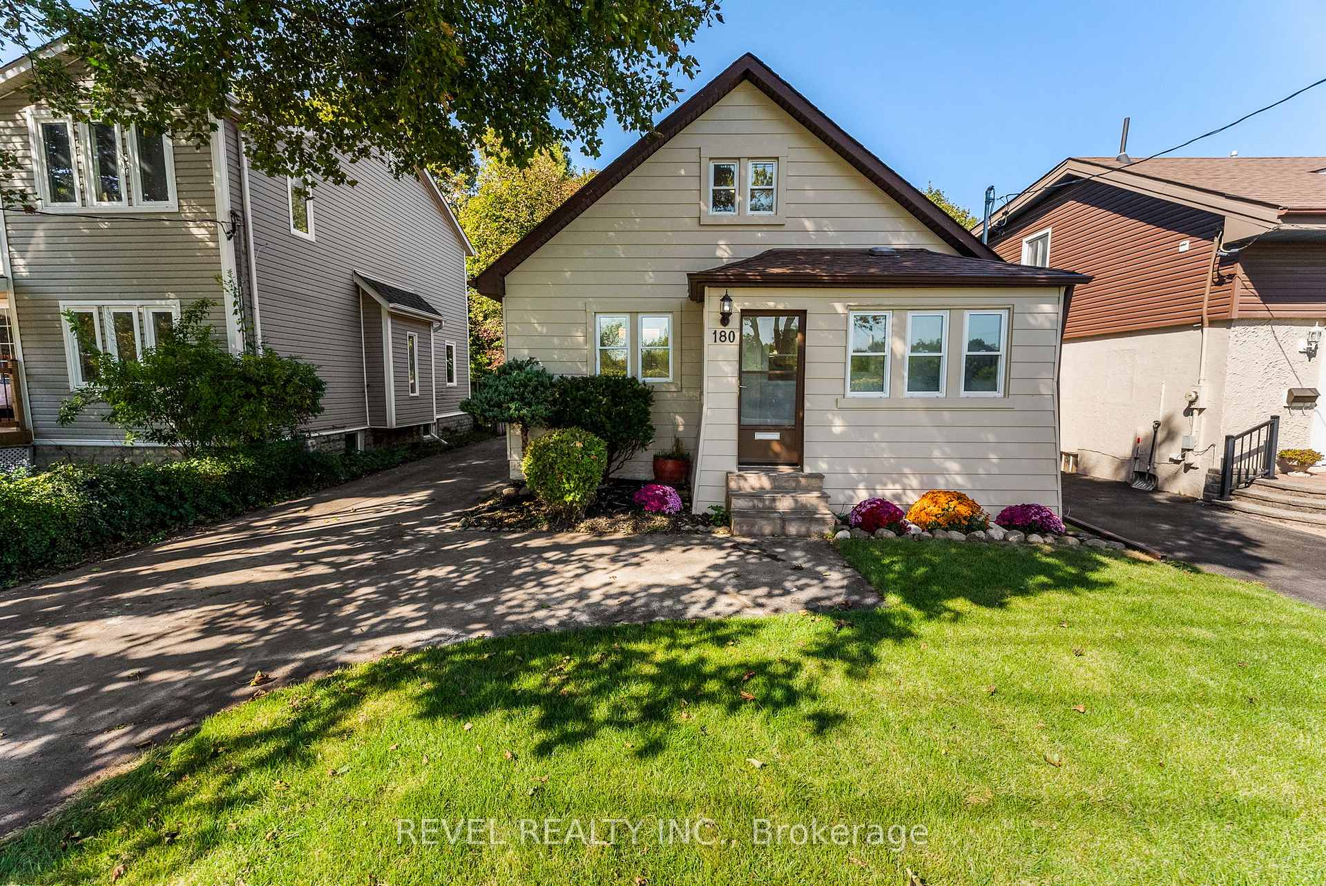 Photo 1 of 180 Hillcroft Street, Oshawa, O'Neill — HOMEH