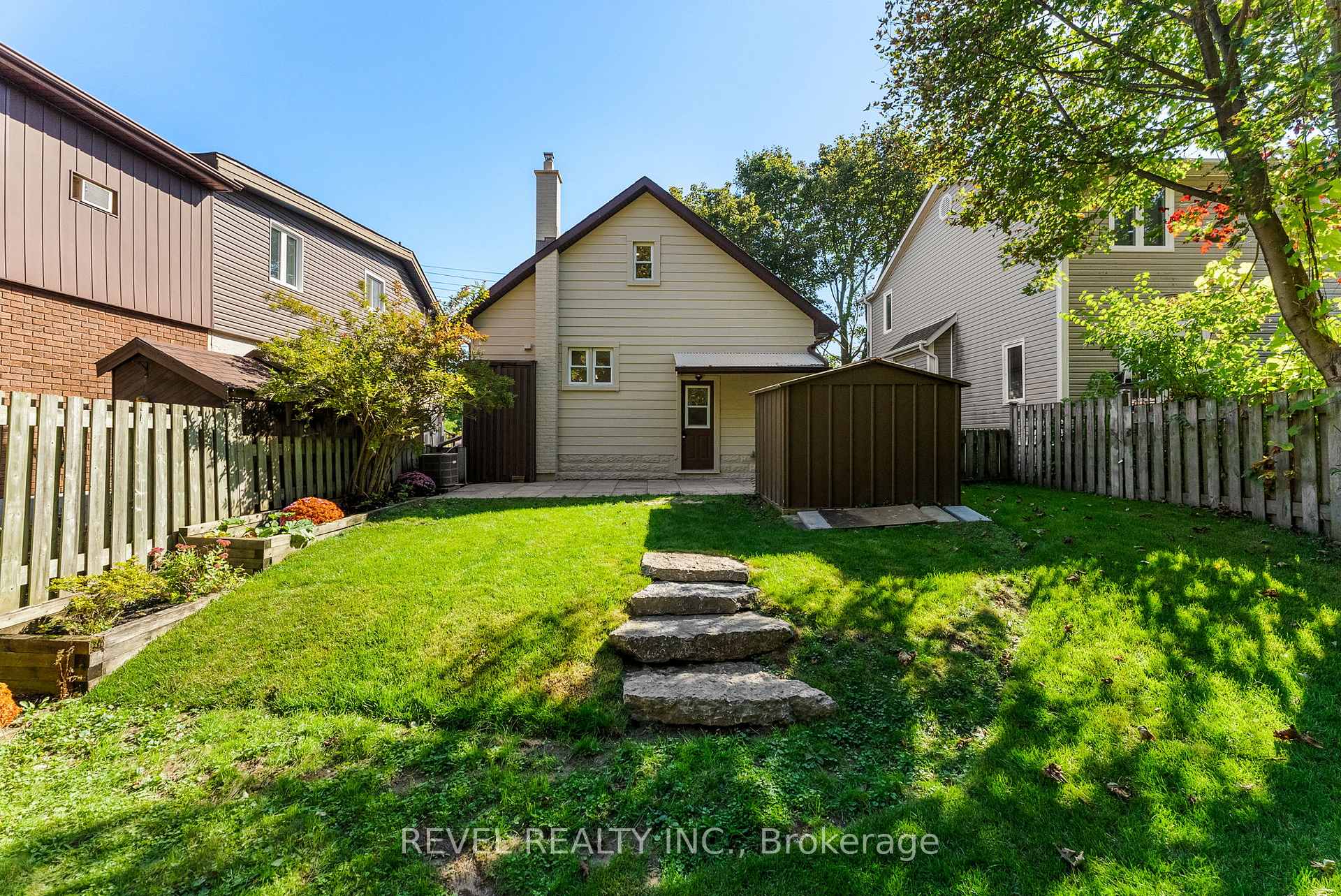 Photo 23 of 180 Hillcroft Street, Oshawa, O'Neill — HOMEH