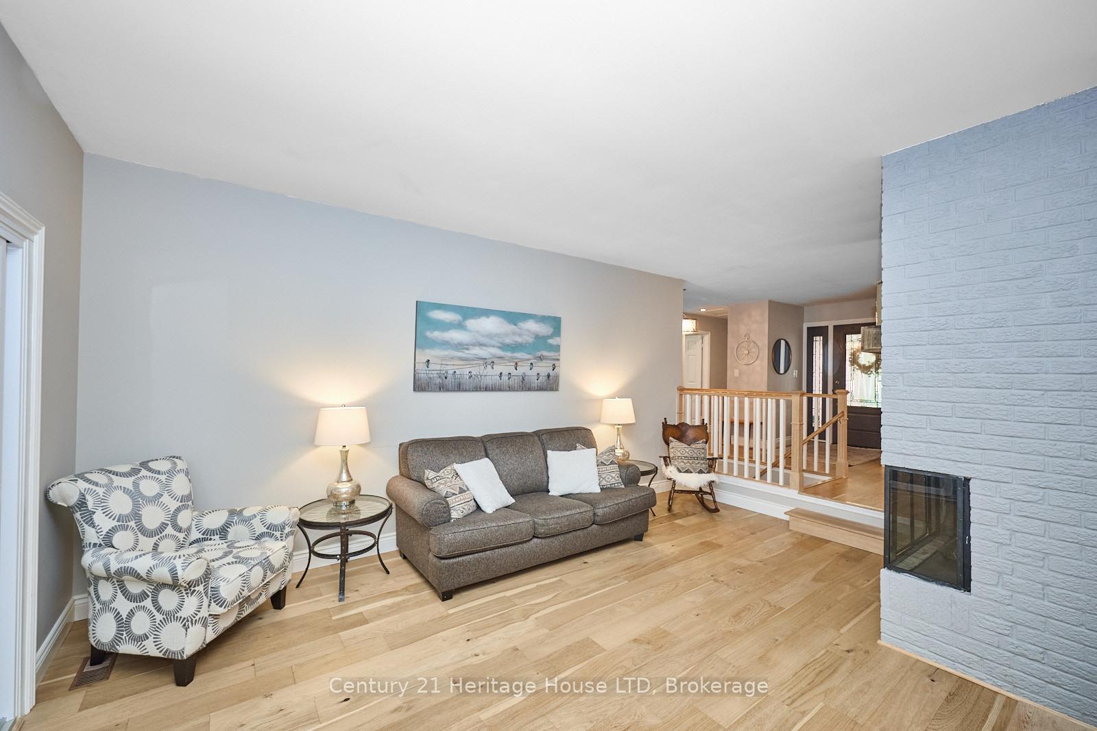 Photo 17 of 12 Deerpark Crescent, Pelham, Fonthill — HOMEH