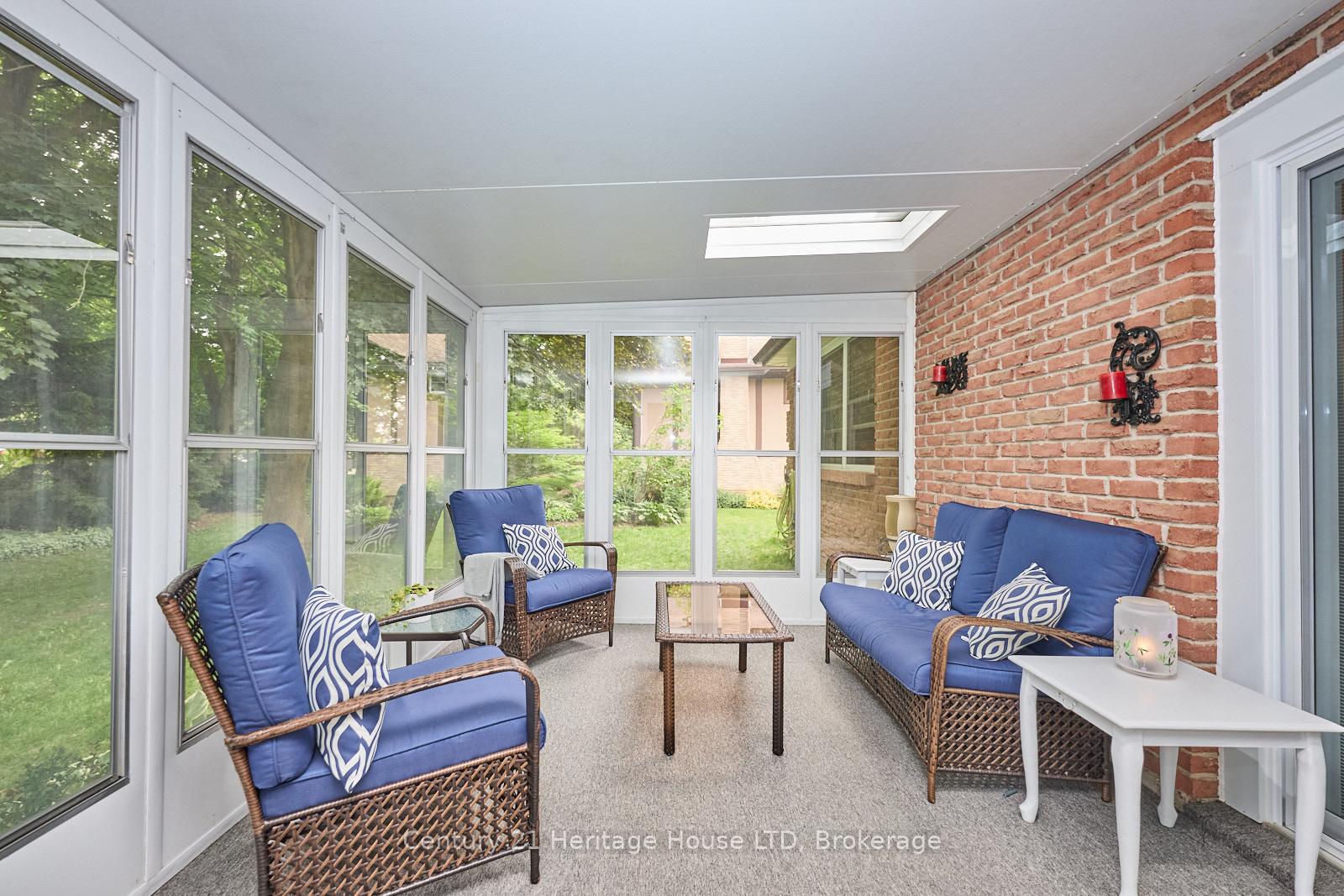 Photo 21 of 12 Deerpark Crescent, Pelham, Fonthill — HOMEH