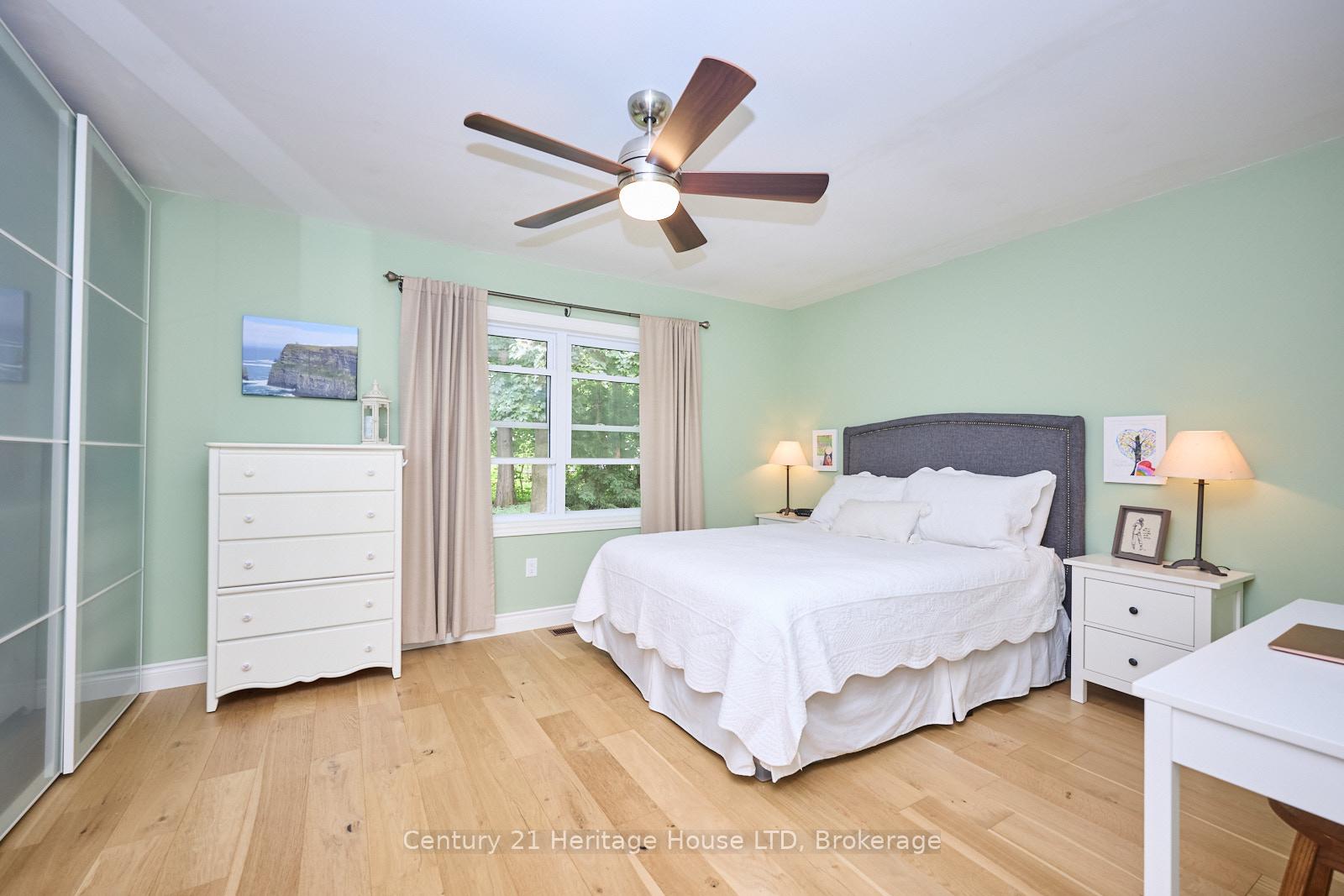 Photo 22 of 12 Deerpark Crescent, Pelham, Fonthill — HOMEH