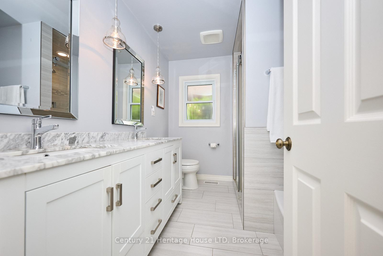 Photo 24 of 12 Deerpark Crescent, Pelham, Fonthill — HOMEH
