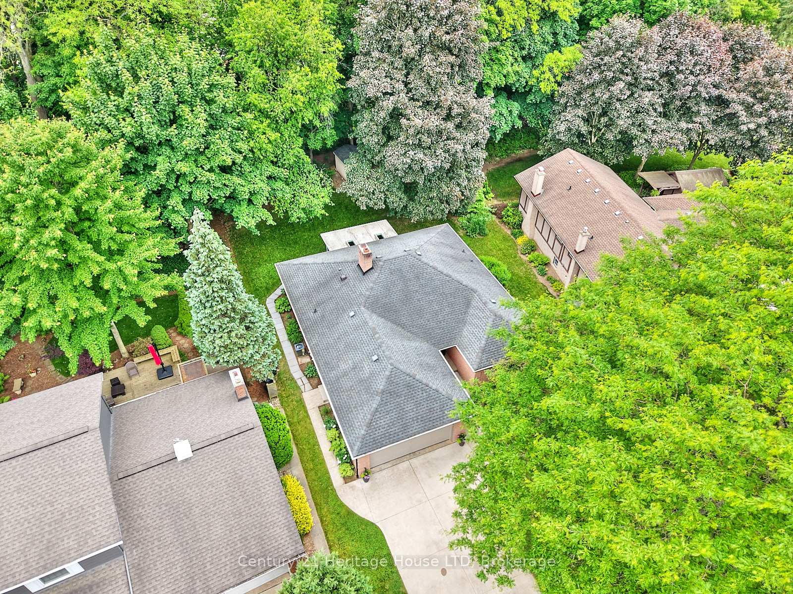 Photo 42 of 12 Deerpark Crescent, Pelham, Fonthill — HOMEH