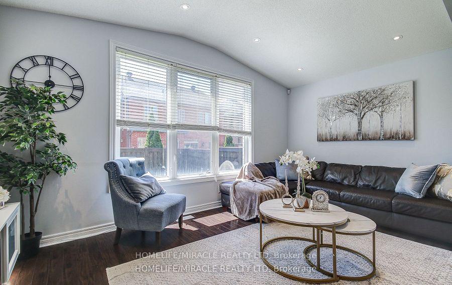 Photo 7 of 248 Giddings Crescent, Milton, Scott — HOMEH