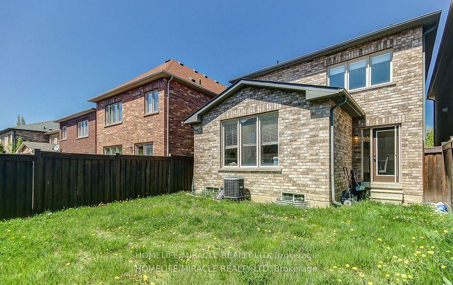 Photo 13 of 248 Giddings Crescent, Milton, Scott — HOMEH