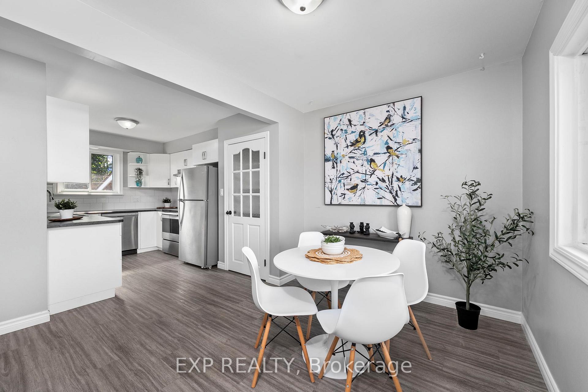 Photo 9 of 143 Westmount Drive N, Orillia — HOMEH