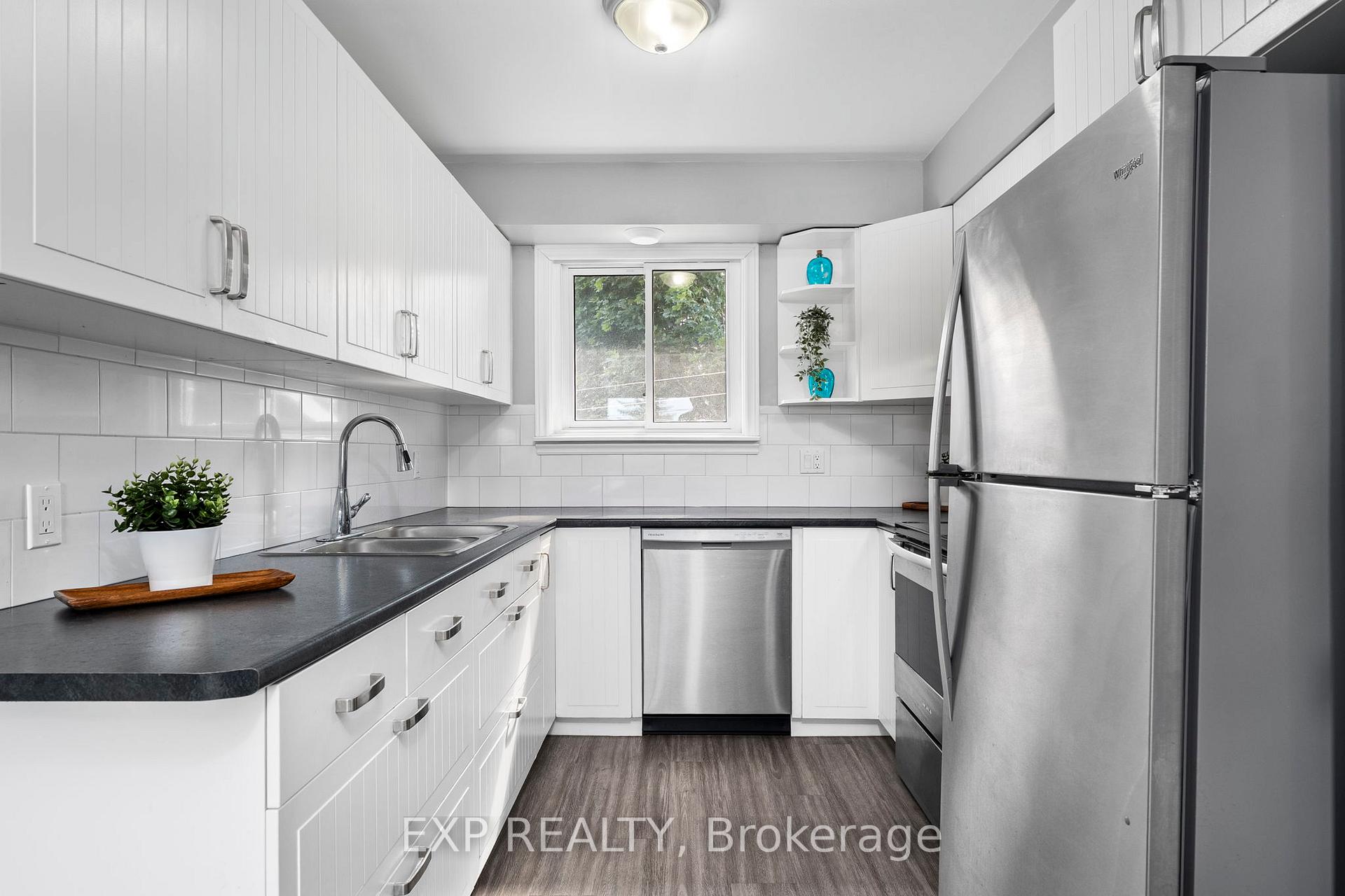 Photo 11 of 143 Westmount Drive N, Orillia — HOMEH