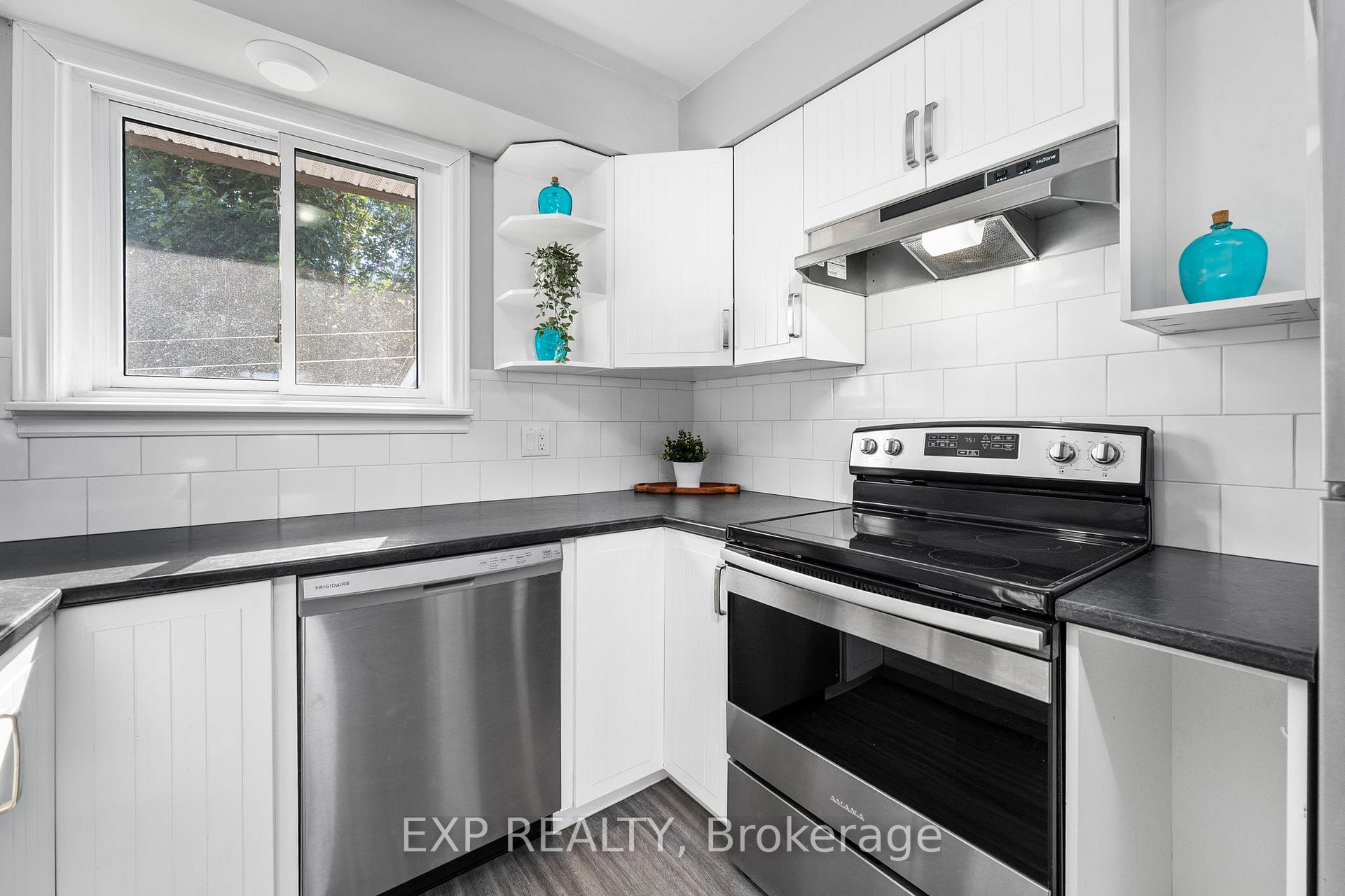 Photo 12 of 143 Westmount Drive N, Orillia — HOMEH