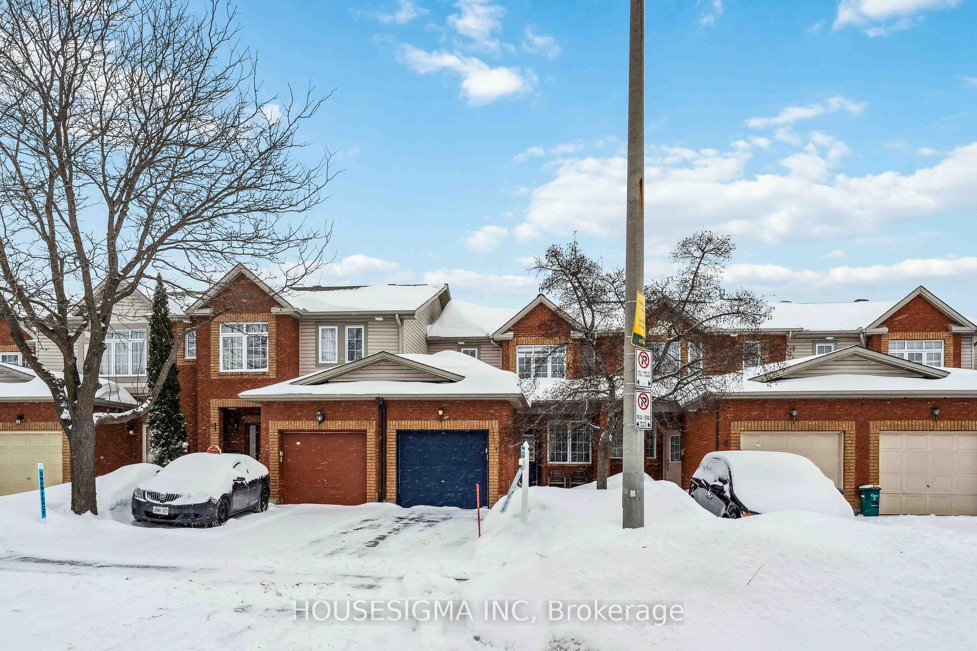 Photo 4 of 22 Carwood Circle, Ottawa, Carson Meadows — HOMEH