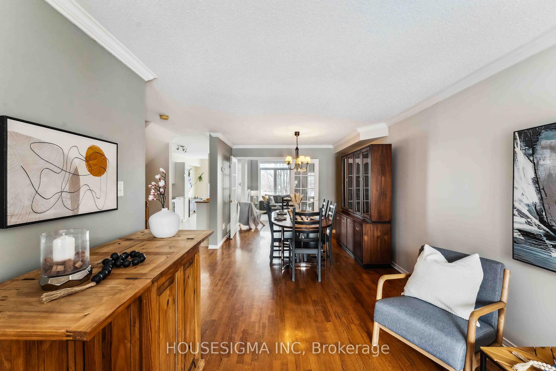 Photo 8 of 22 Carwood Circle, Ottawa, Carson Meadows — HOMEH