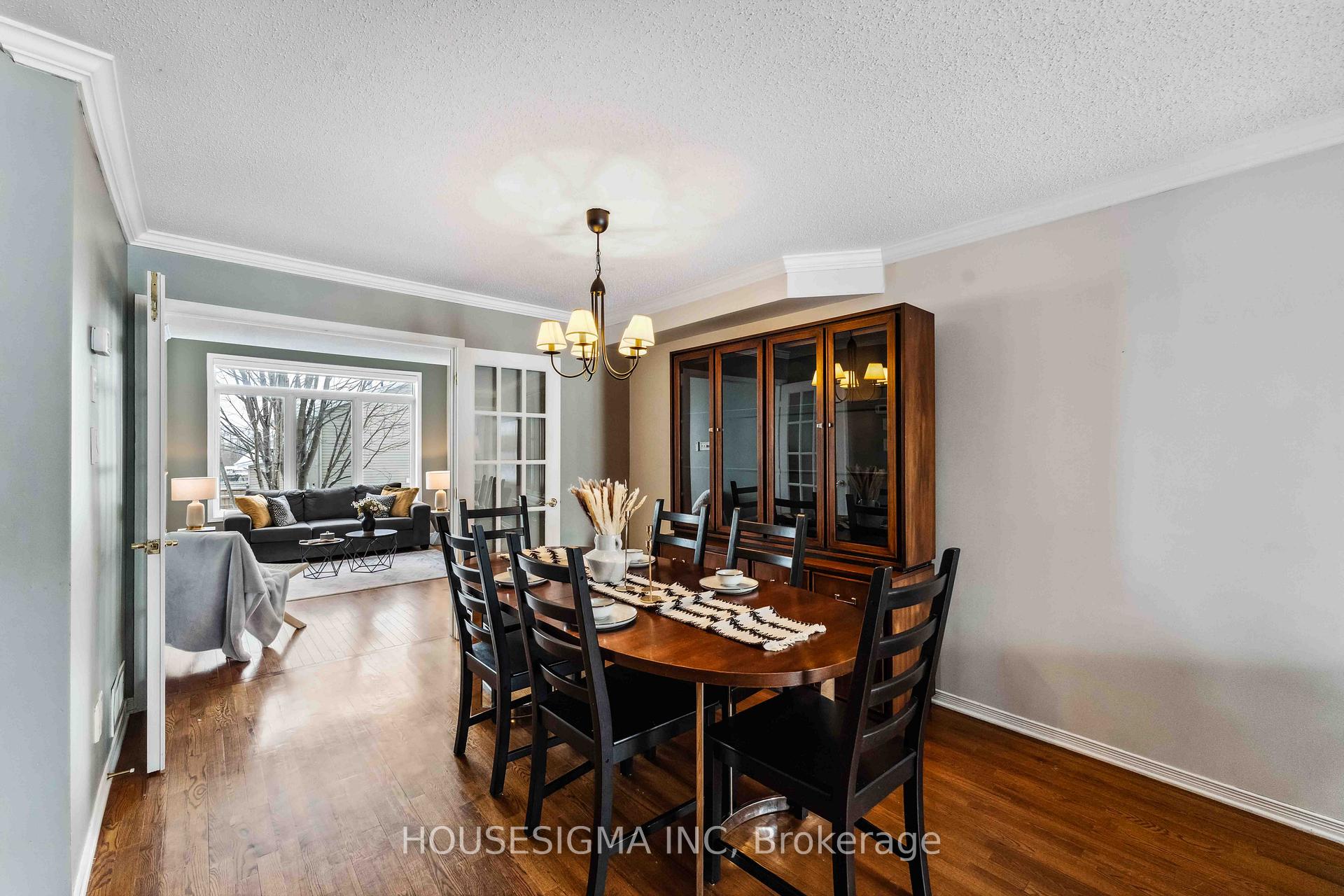Photo 9 of 22 Carwood Circle, Ottawa, Carson Meadows — HOMEH