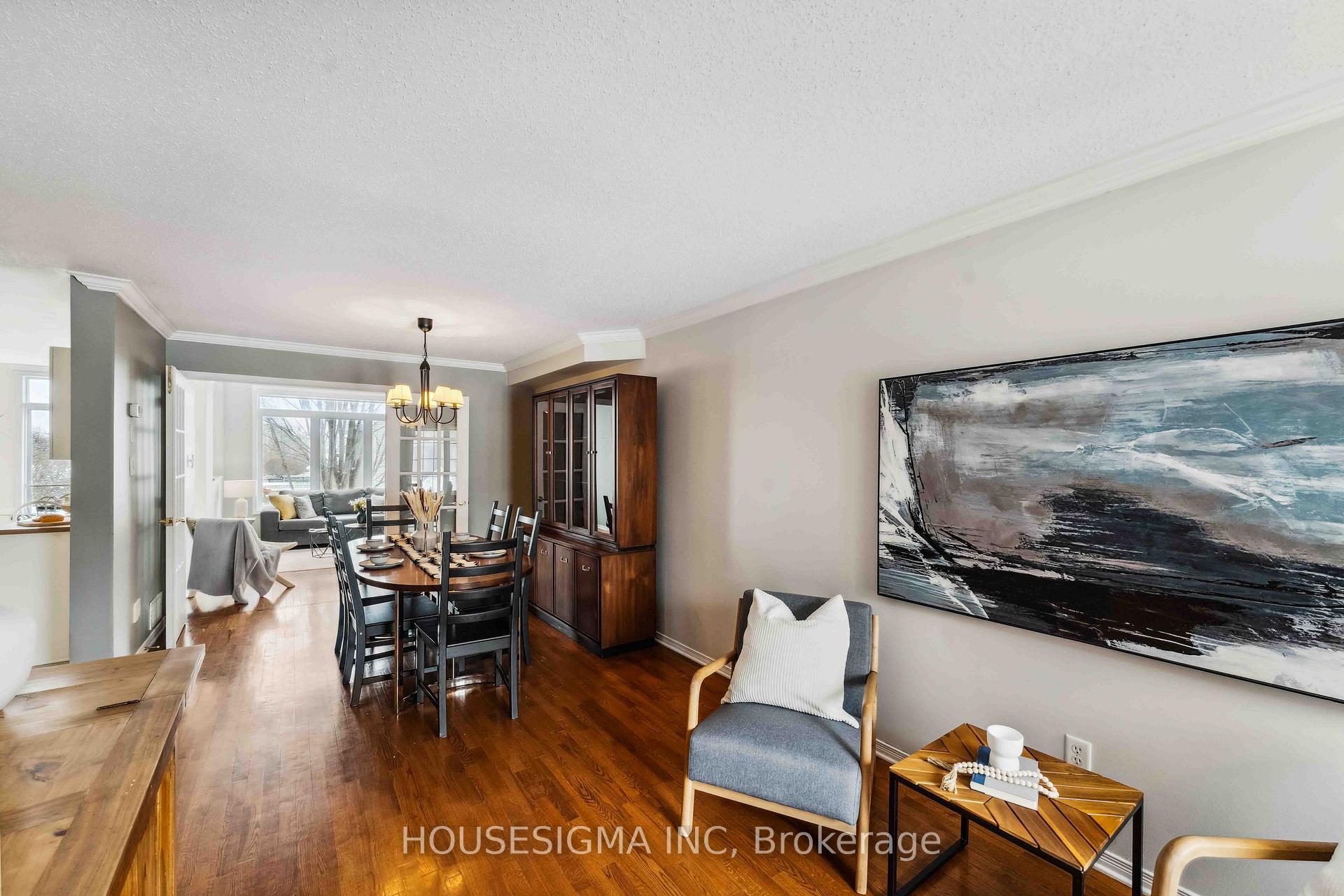 Photo 10 of 22 Carwood Circle, Ottawa, Carson Meadows — HOMEH