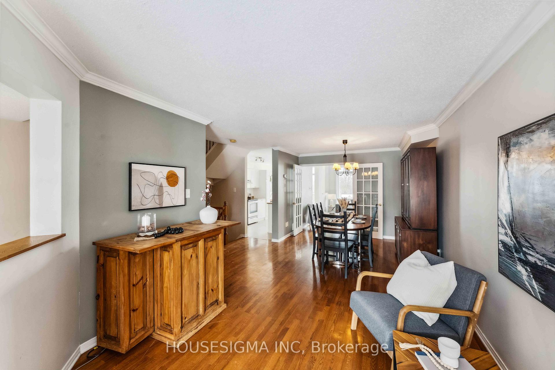 Photo 12 of 22 Carwood Circle, Ottawa, Carson Meadows — HOMEH