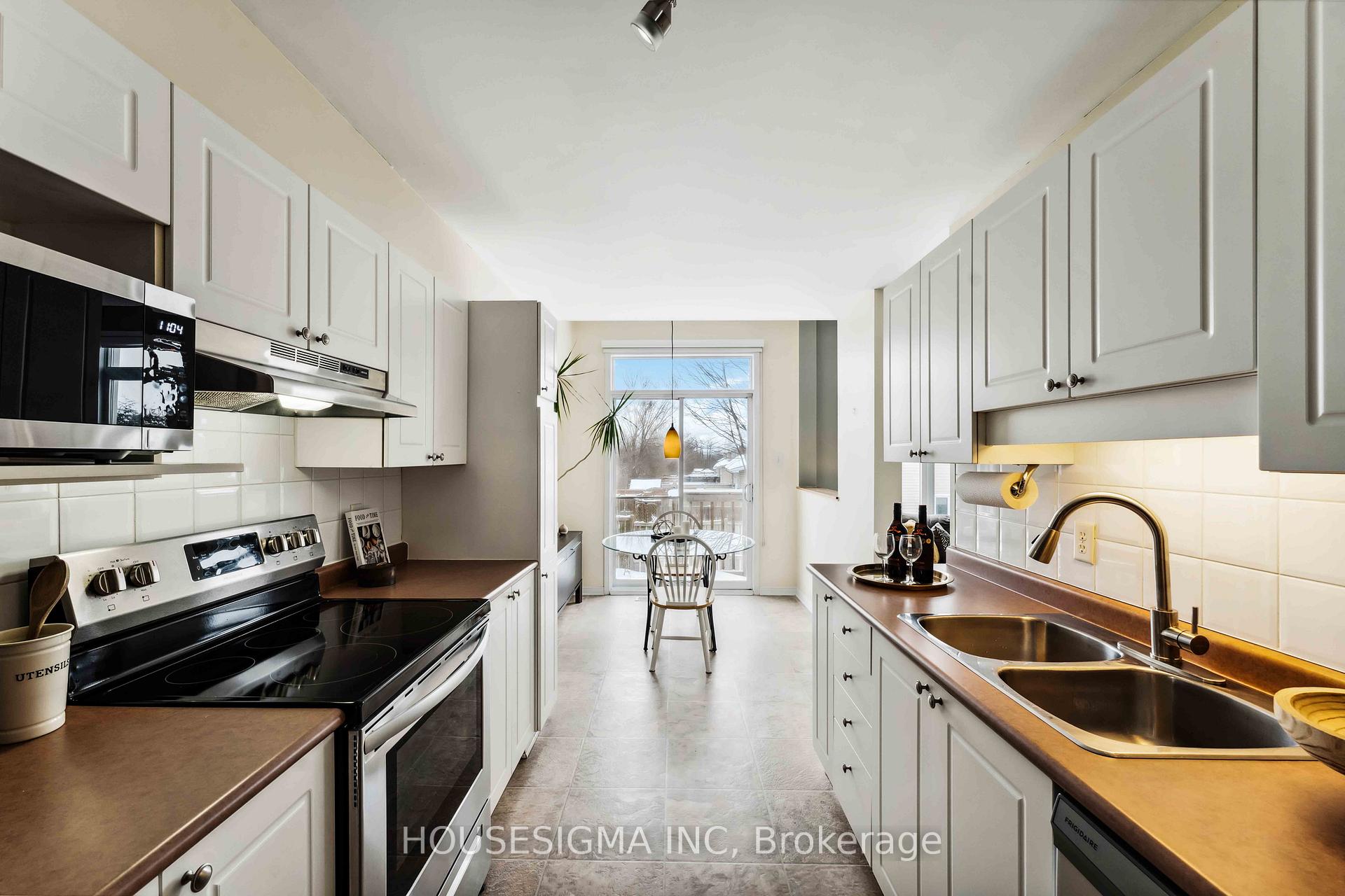 Photo 22 of 22 Carwood Circle, Ottawa, Carson Meadows — HOMEH