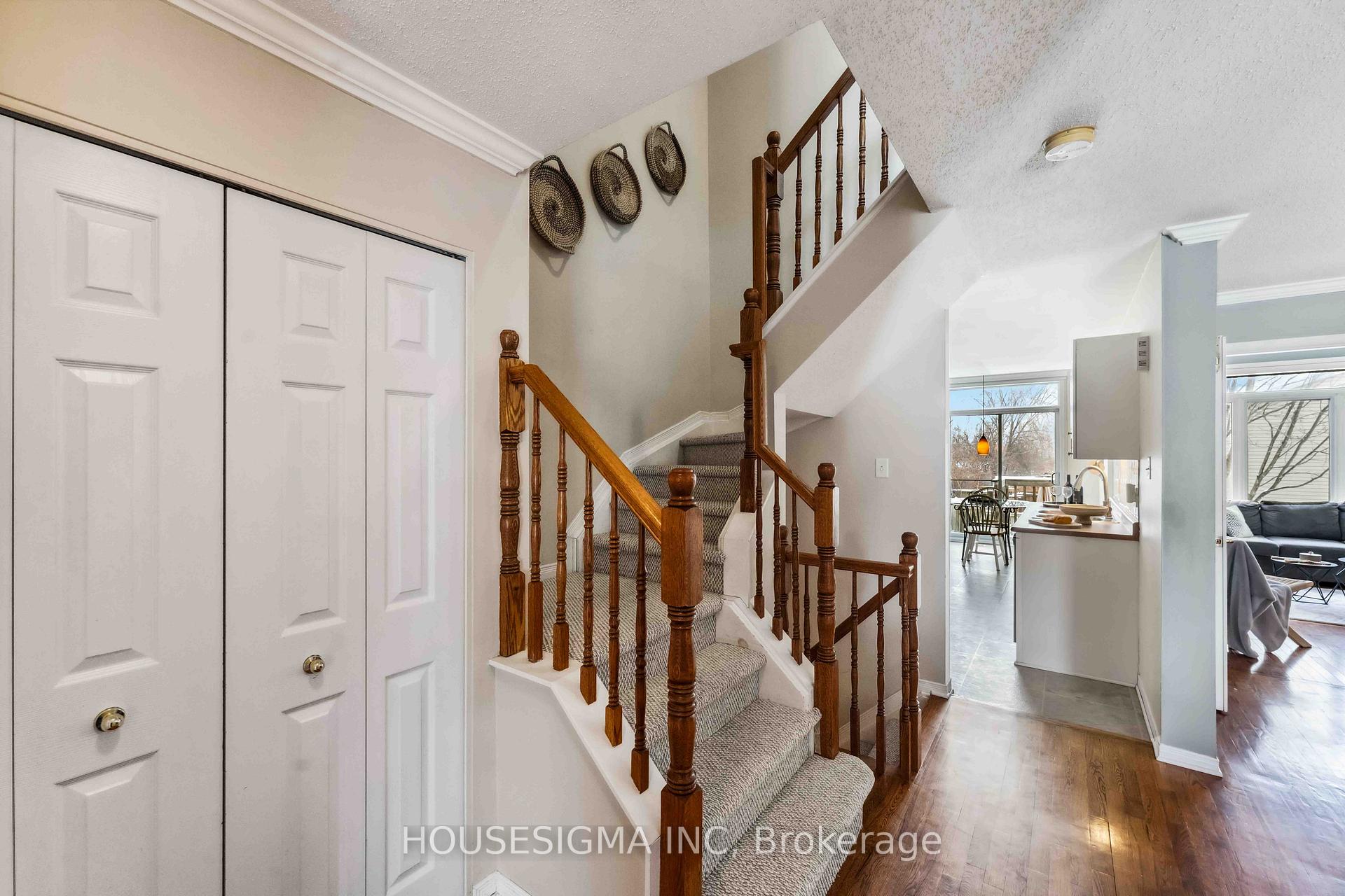 Photo 25 of 22 Carwood Circle, Ottawa, Carson Meadows — HOMEH