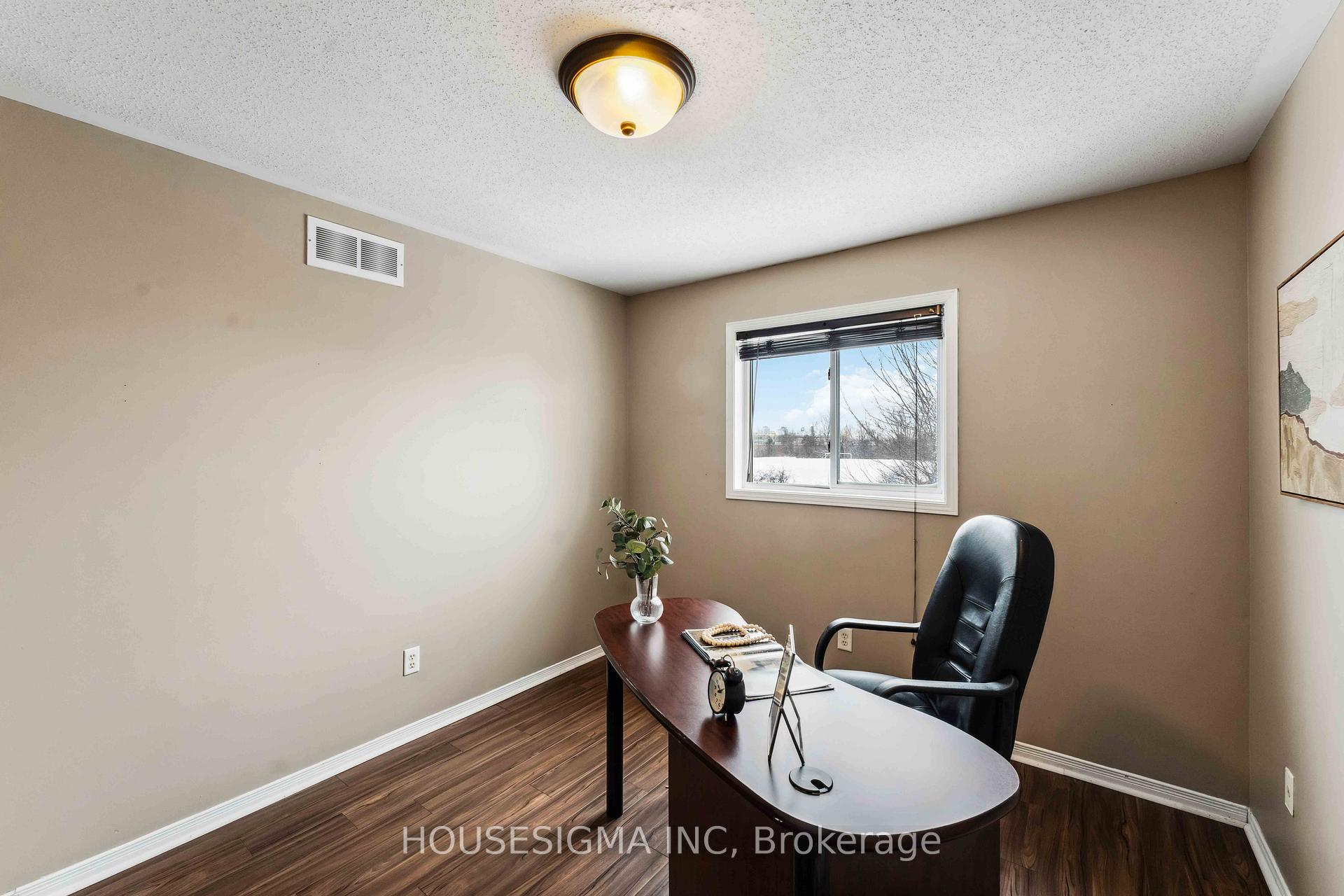 Photo 39 of 22 Carwood Circle, Ottawa, Carson Meadows — HOMEH