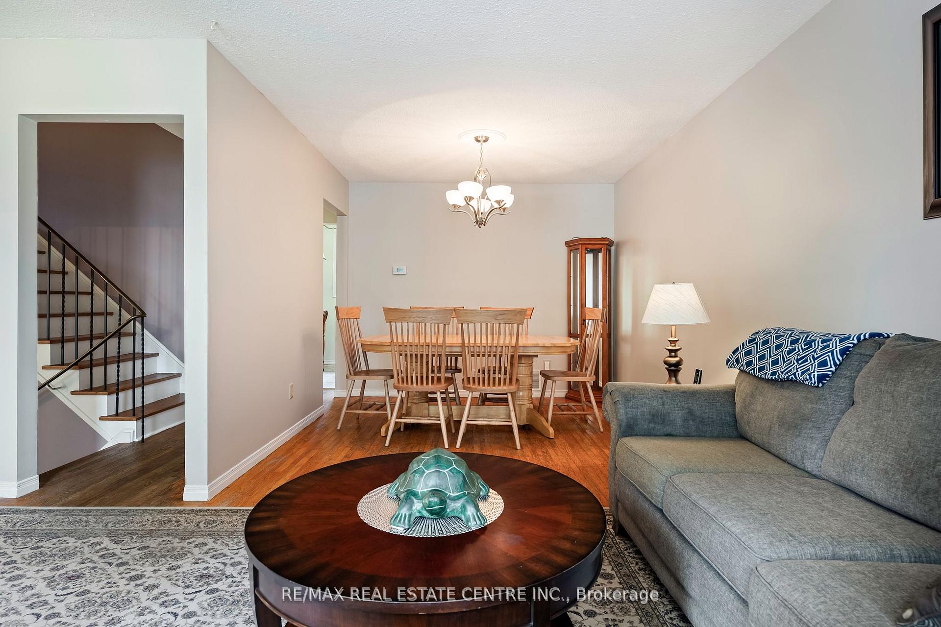 Photo 8 of 83 Brenda Boulevard, Orangeville — HOMEH