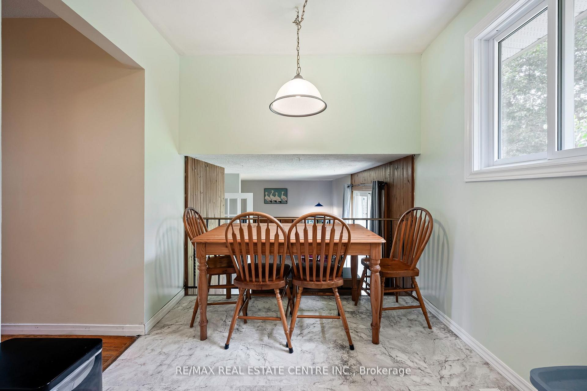 Photo 11 of 83 Brenda Boulevard, Orangeville — HOMEH
