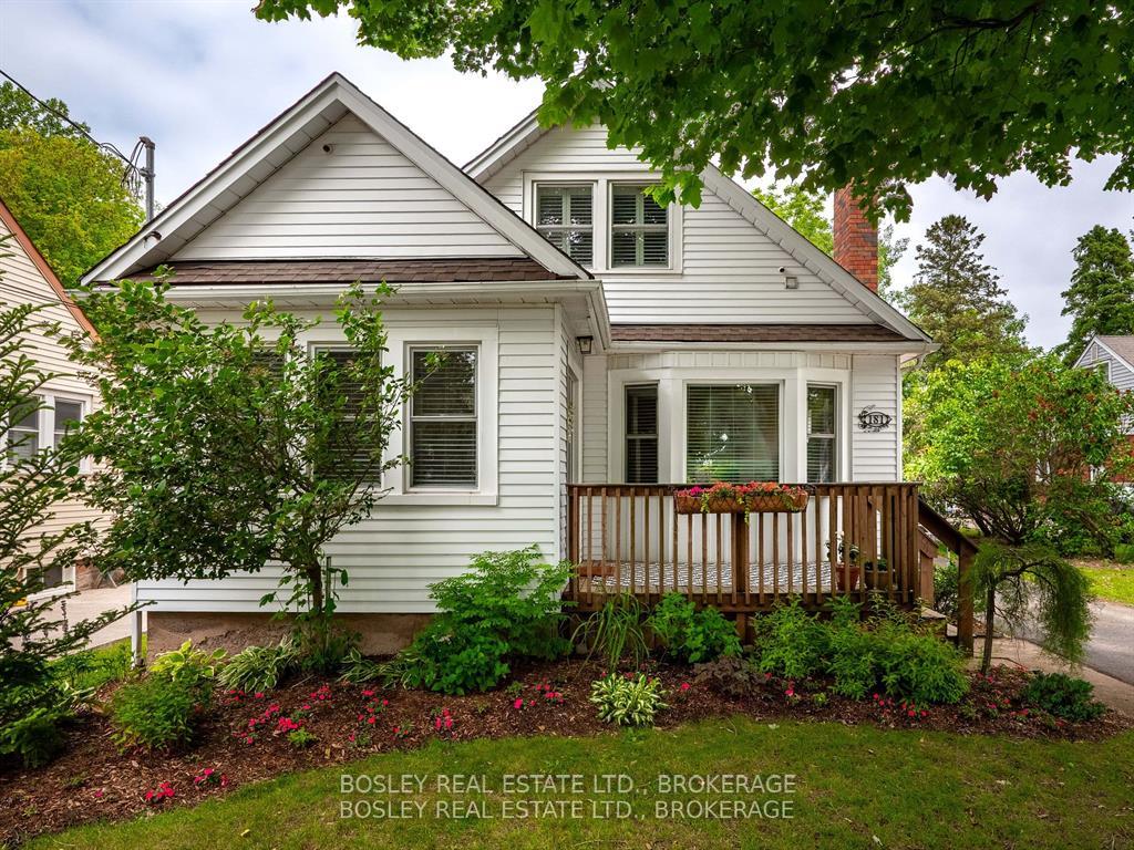 Photo 2 of 181 Canboro Road, Pelham, Fonthill — HOMEH