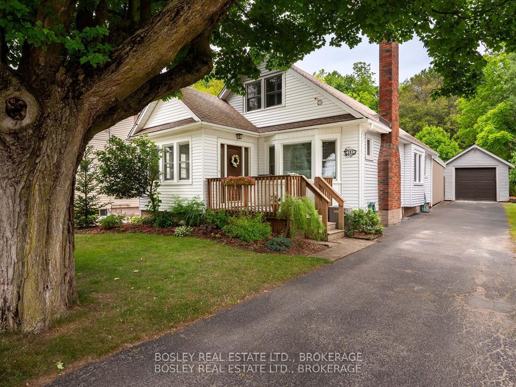 Photo 3 of 181 Canboro Road, Pelham, Fonthill — HOMEH