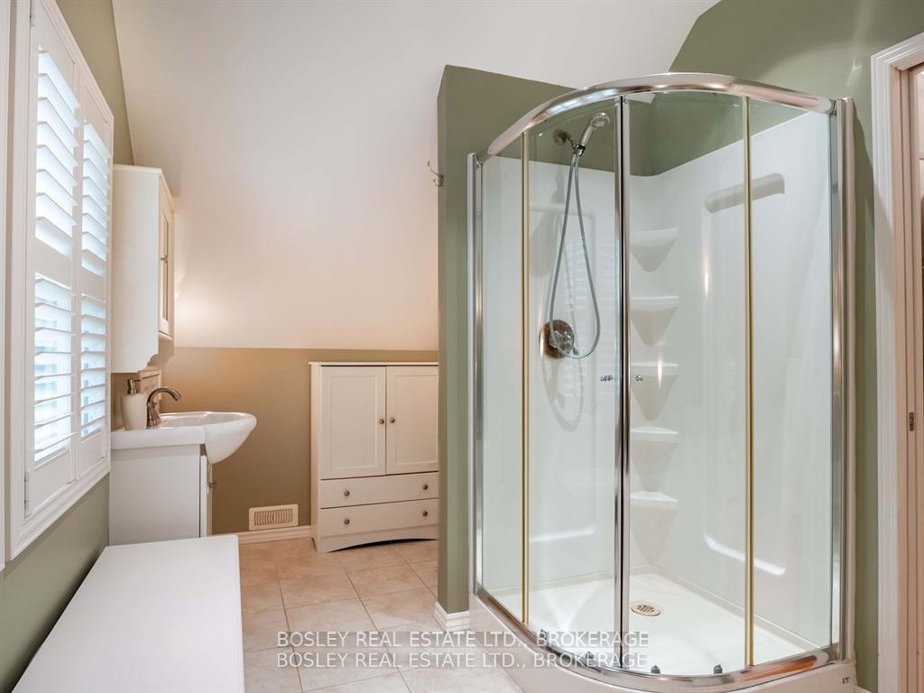 Photo 27 of 181 Canboro Road, Pelham, Fonthill — HOMEH