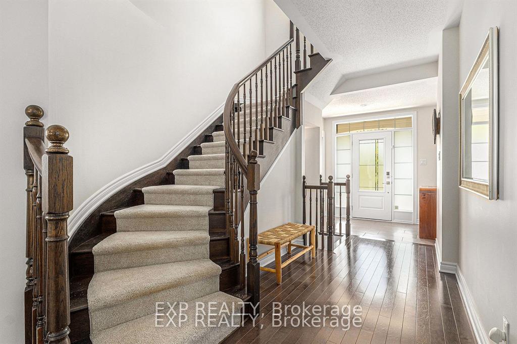 Photo 4 of 304 Locust Ridge, Ottawa, Mer Bleue/Bradley Estates/Anderson Park — HOMEH