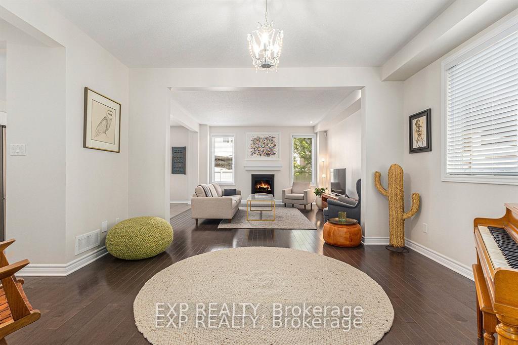 Photo 10 of 304 Locust Ridge, Ottawa, Mer Bleue/Bradley Estates/Anderson Park — HOMEH