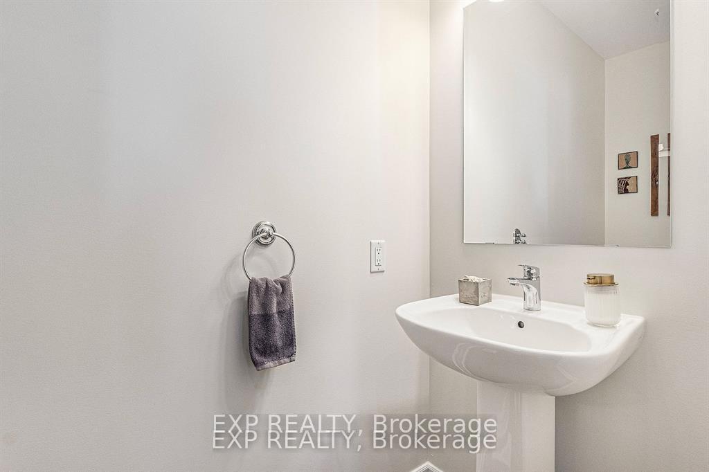 Photo 18 of 304 Locust Ridge, Ottawa, Mer Bleue/Bradley Estates/Anderson Park — HOMEH
