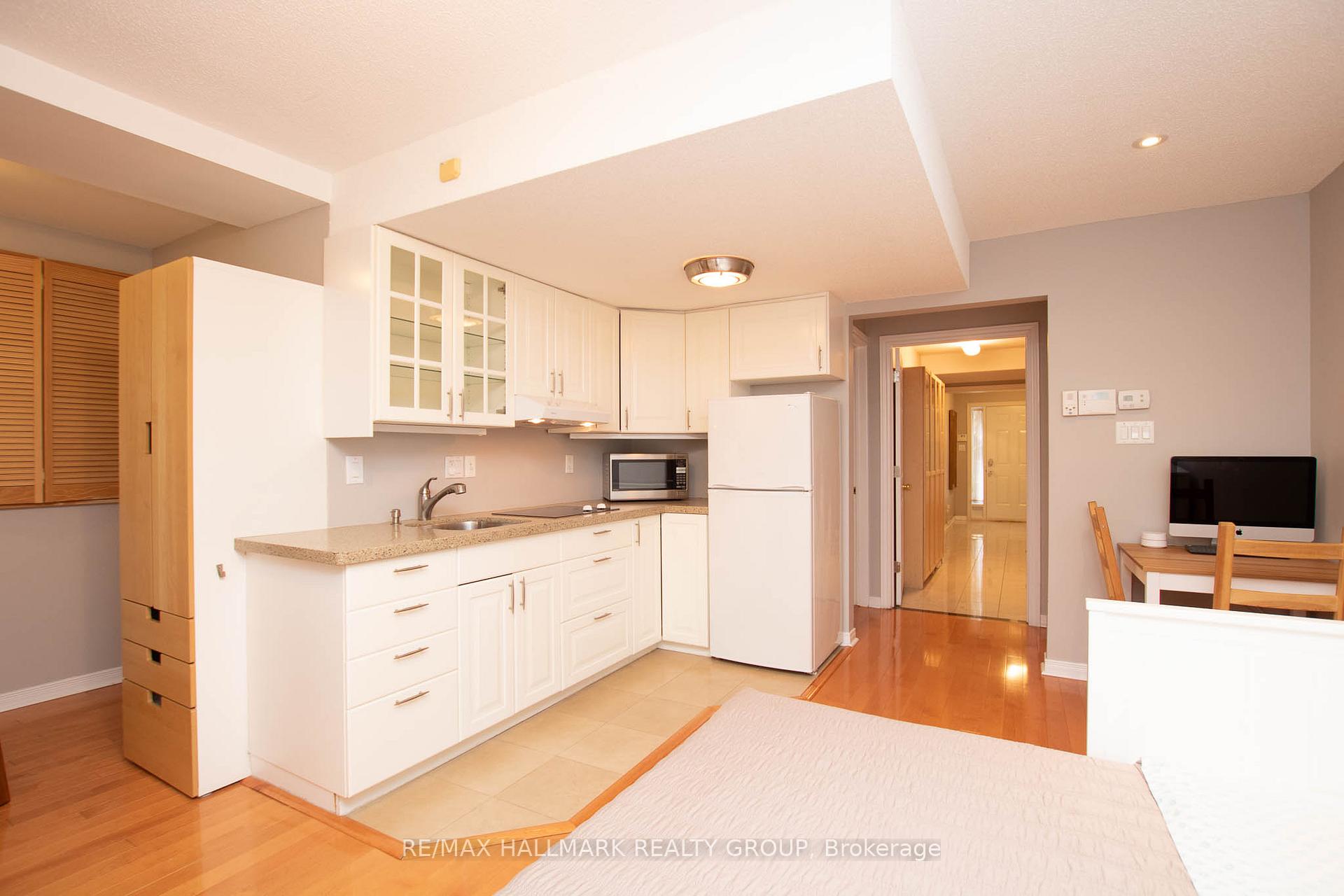 Photo 5 of 22 Central Avenue, Ottawa, Ottawa Centre/Golden Triangle — HOMEH