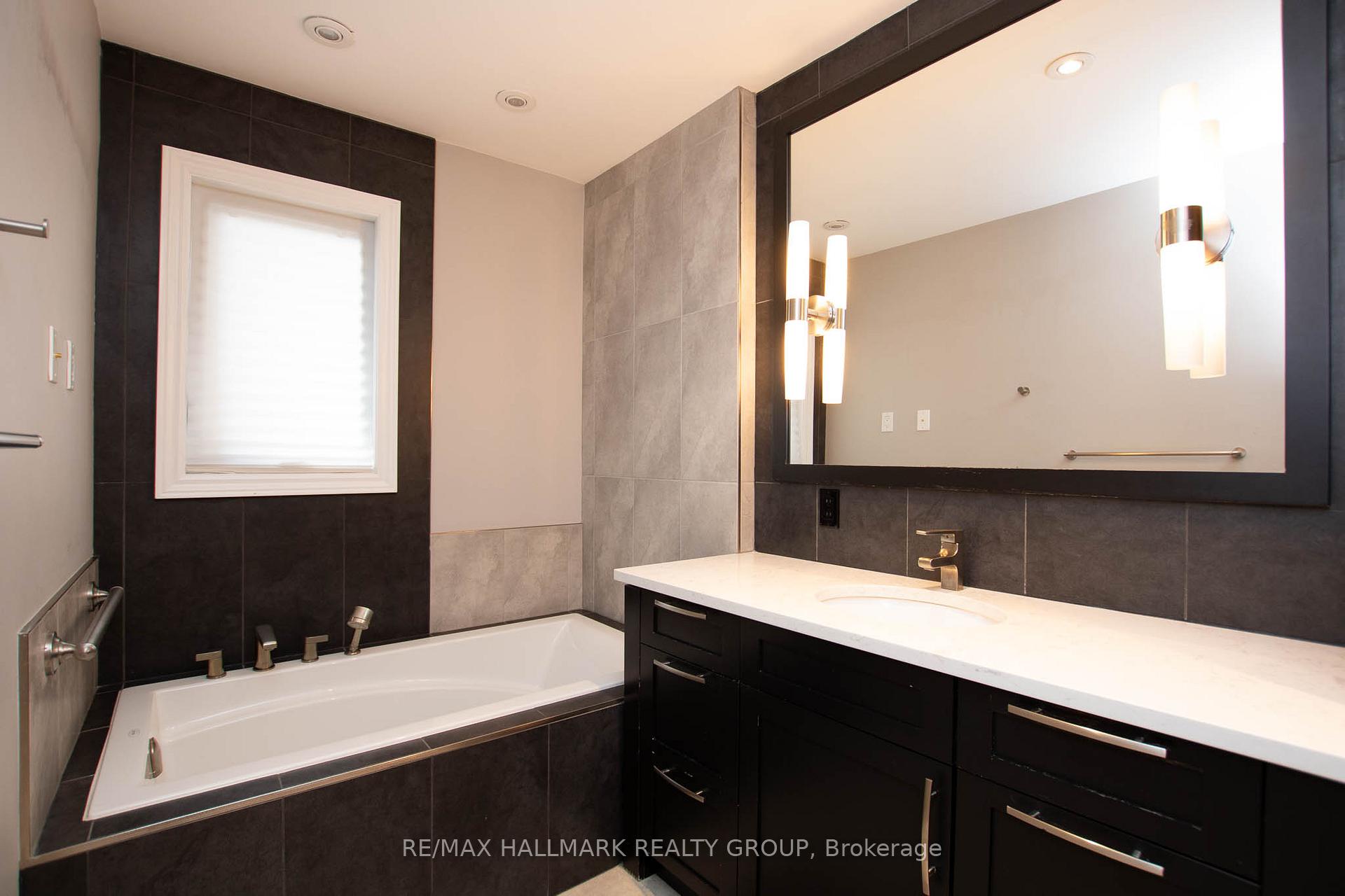 Photo 27 of 22 Central Avenue, Ottawa, Ottawa Centre/Golden Triangle — HOMEH