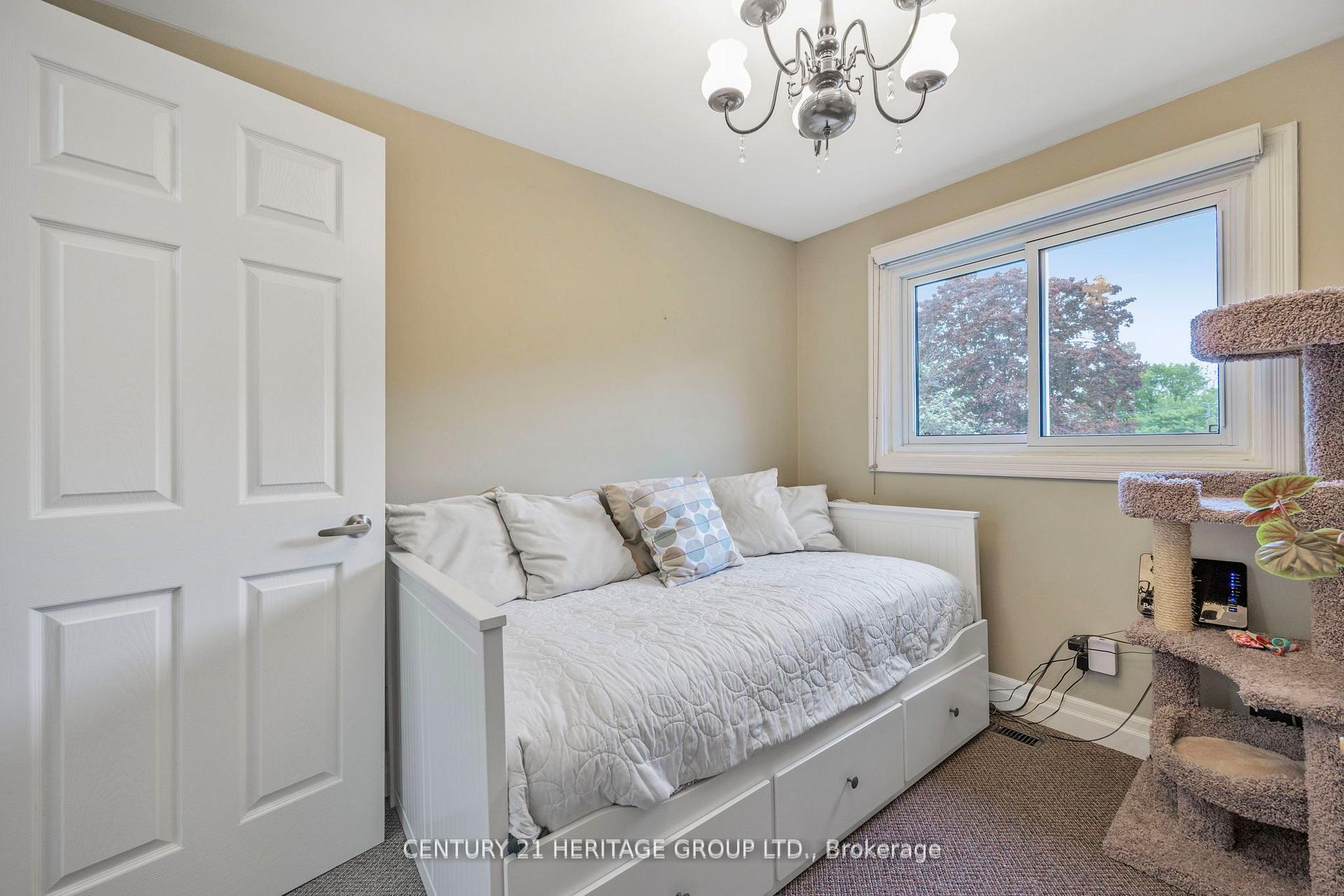 Photo 34 of 46 Adeline Avenue, New Tecumseth, Tottenham — HOMEH