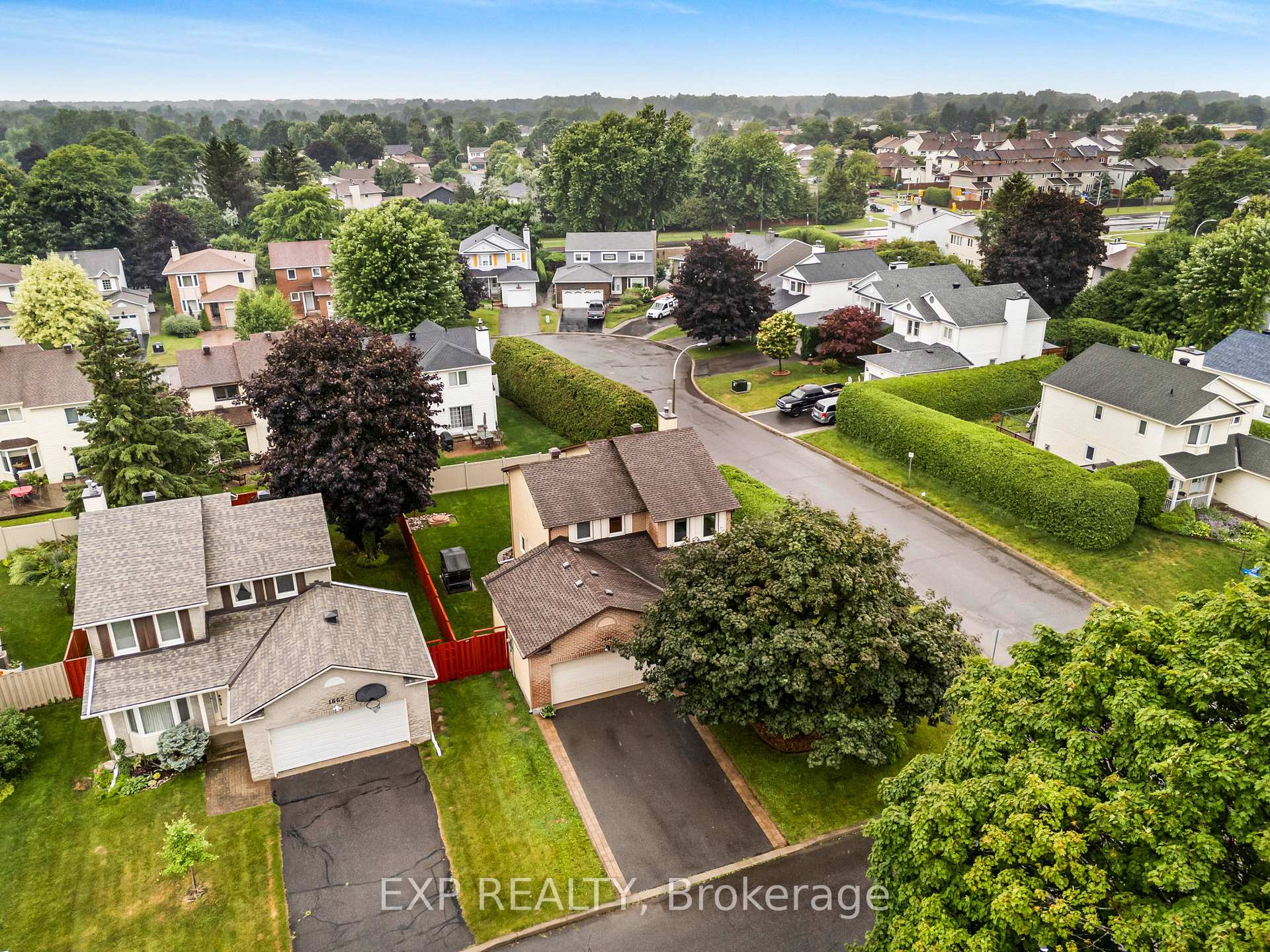 Photo 30 of 1660 Champneuf Drive, Ottawa, Chateauneuf — HOMEH