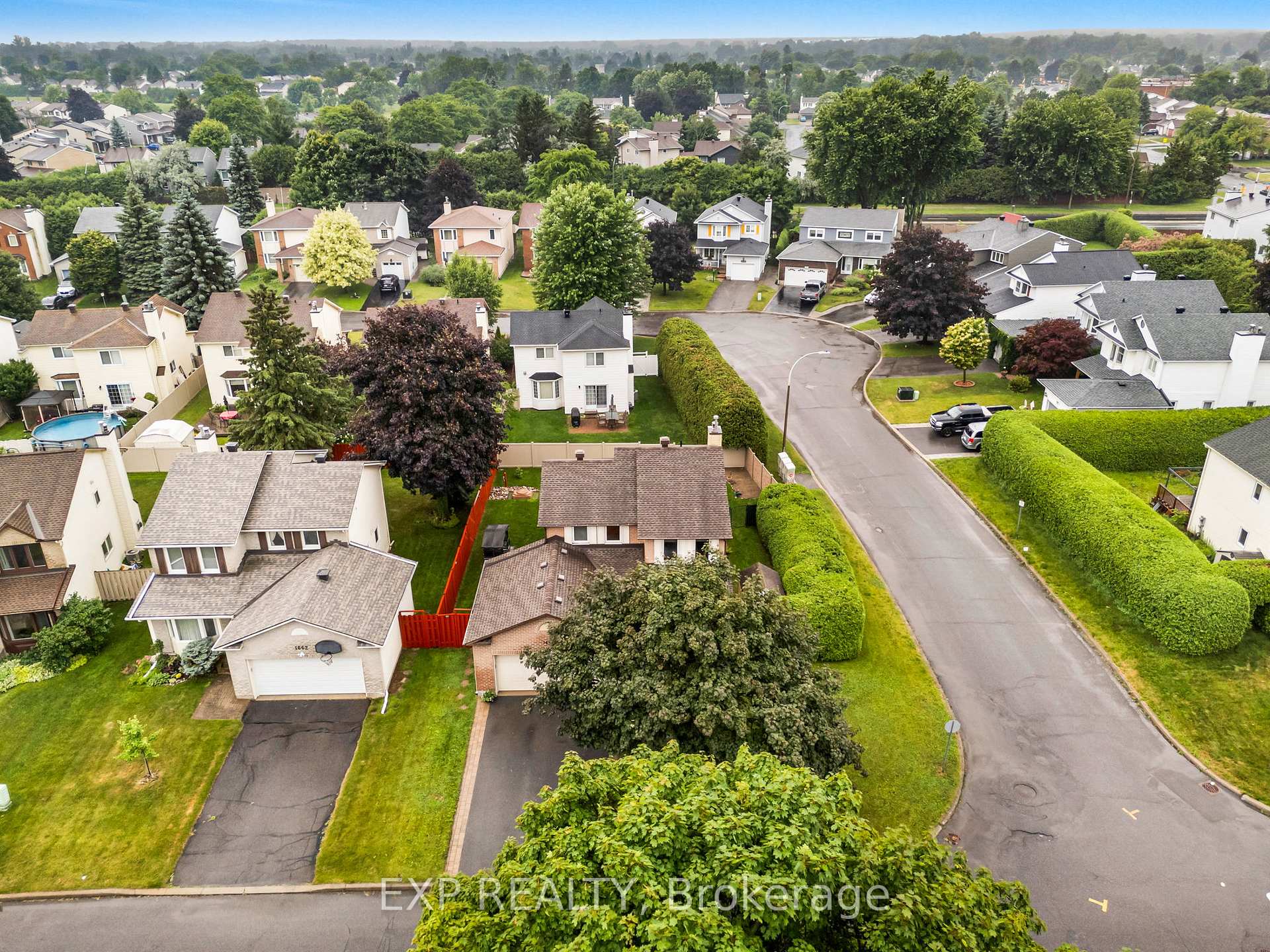 Photo 31 of 1660 Champneuf Drive, Ottawa, Chateauneuf — HOMEH