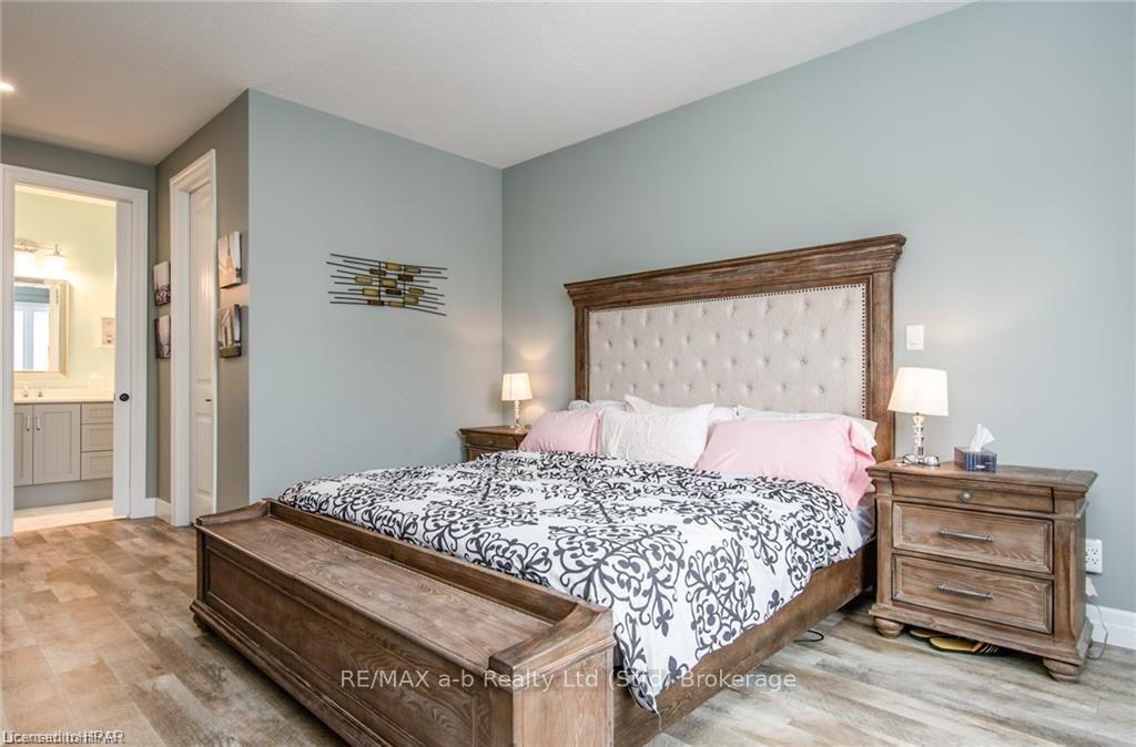 Photo 24 of 77 Reagan Street, Perth East, Milverton — HOMEH