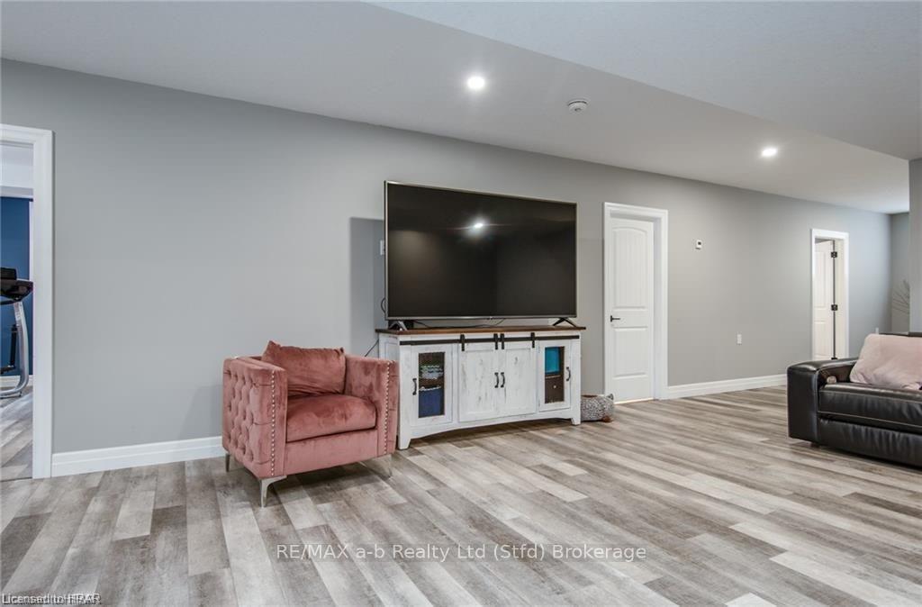 Photo 33 of 77 Reagan Street, Perth East, Milverton — HOMEH