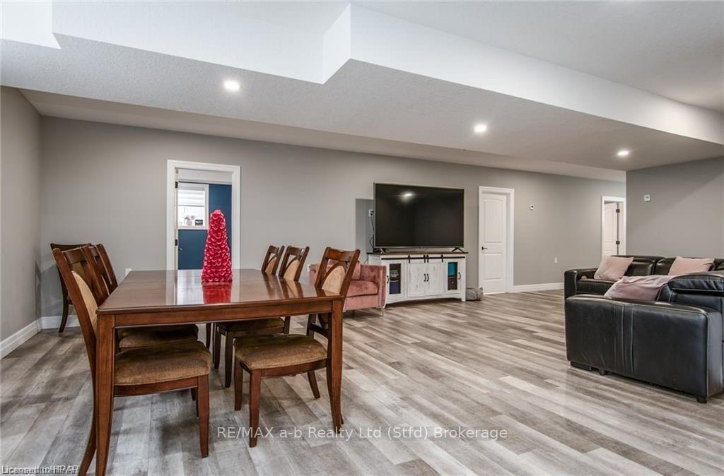 Photo 34 of 77 Reagan Street, Perth East, Milverton — HOMEH