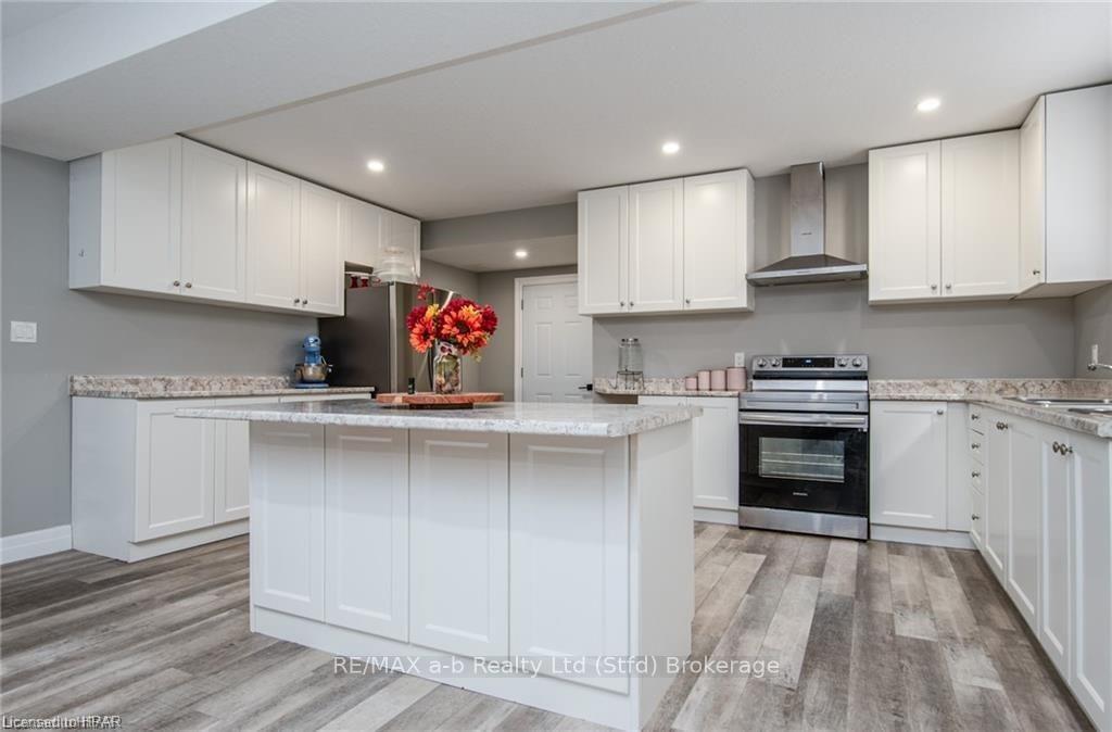 Photo 35 of 77 Reagan Street, Perth East, Milverton — HOMEH