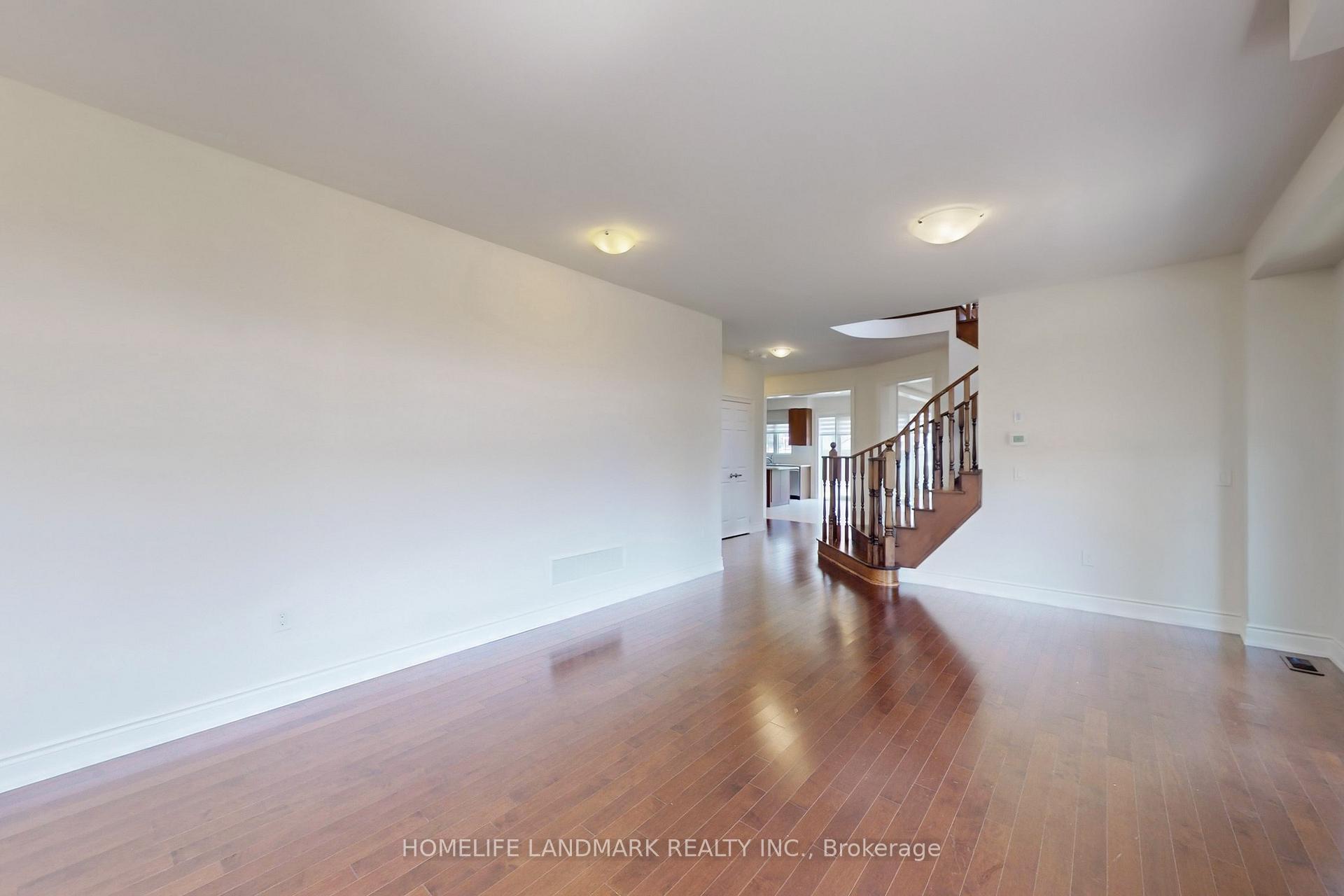 Photo 3 of 1533 Devine Point, Milton, Ford — HOMEH