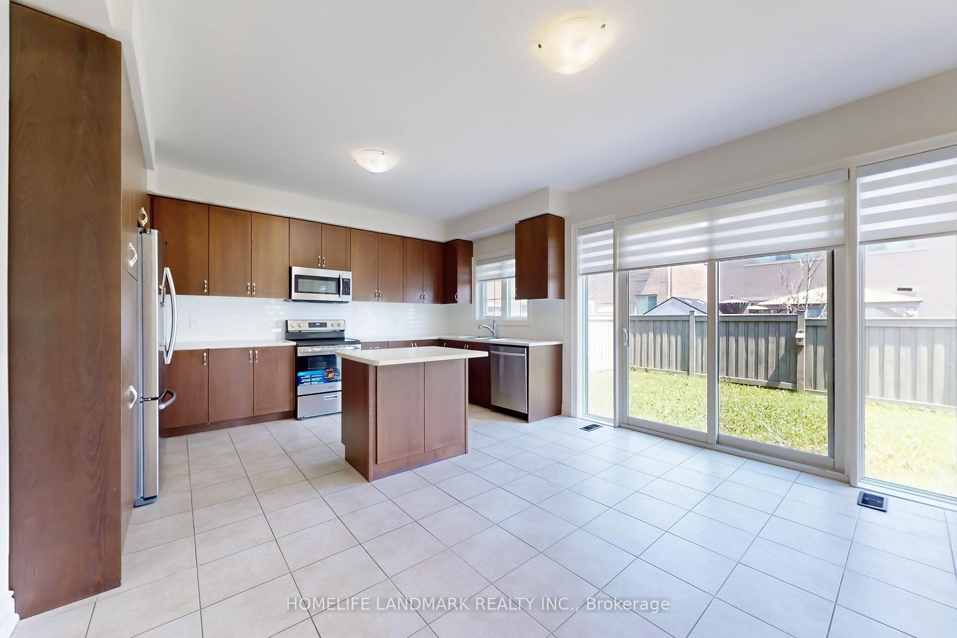 Photo 23 of 1533 Devine Point, Milton, Ford — HOMEH