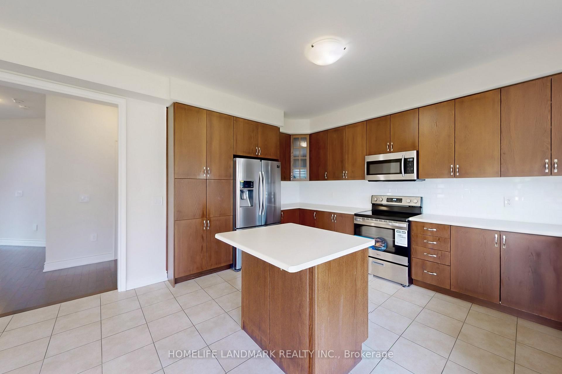 Photo 22 of 1533 Devine Point, Milton, Ford — HOMEH