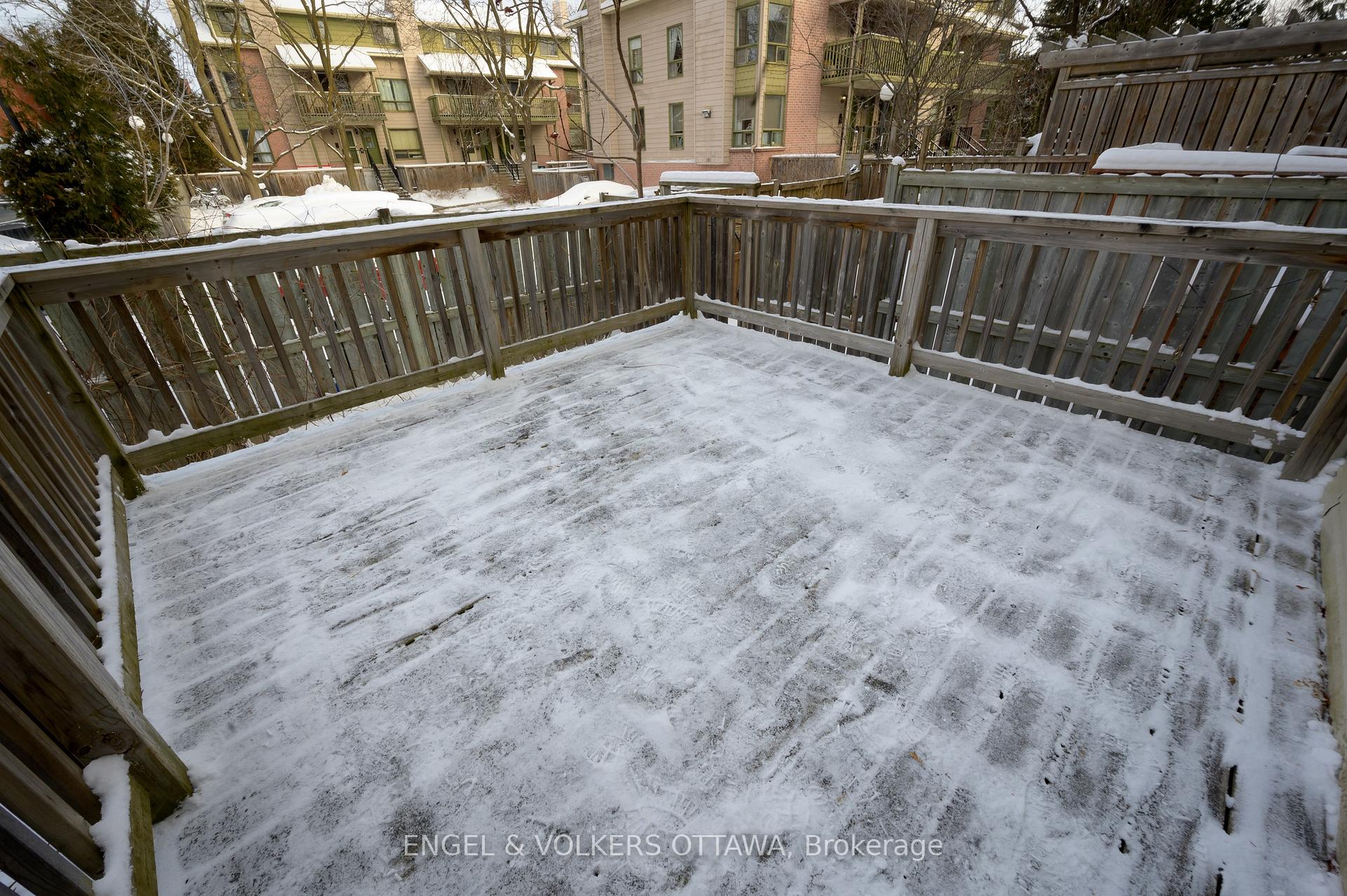 Photo 26 of 165 Arcola Private, Ottawa, Overbrook/Castle Heights — HOMEH