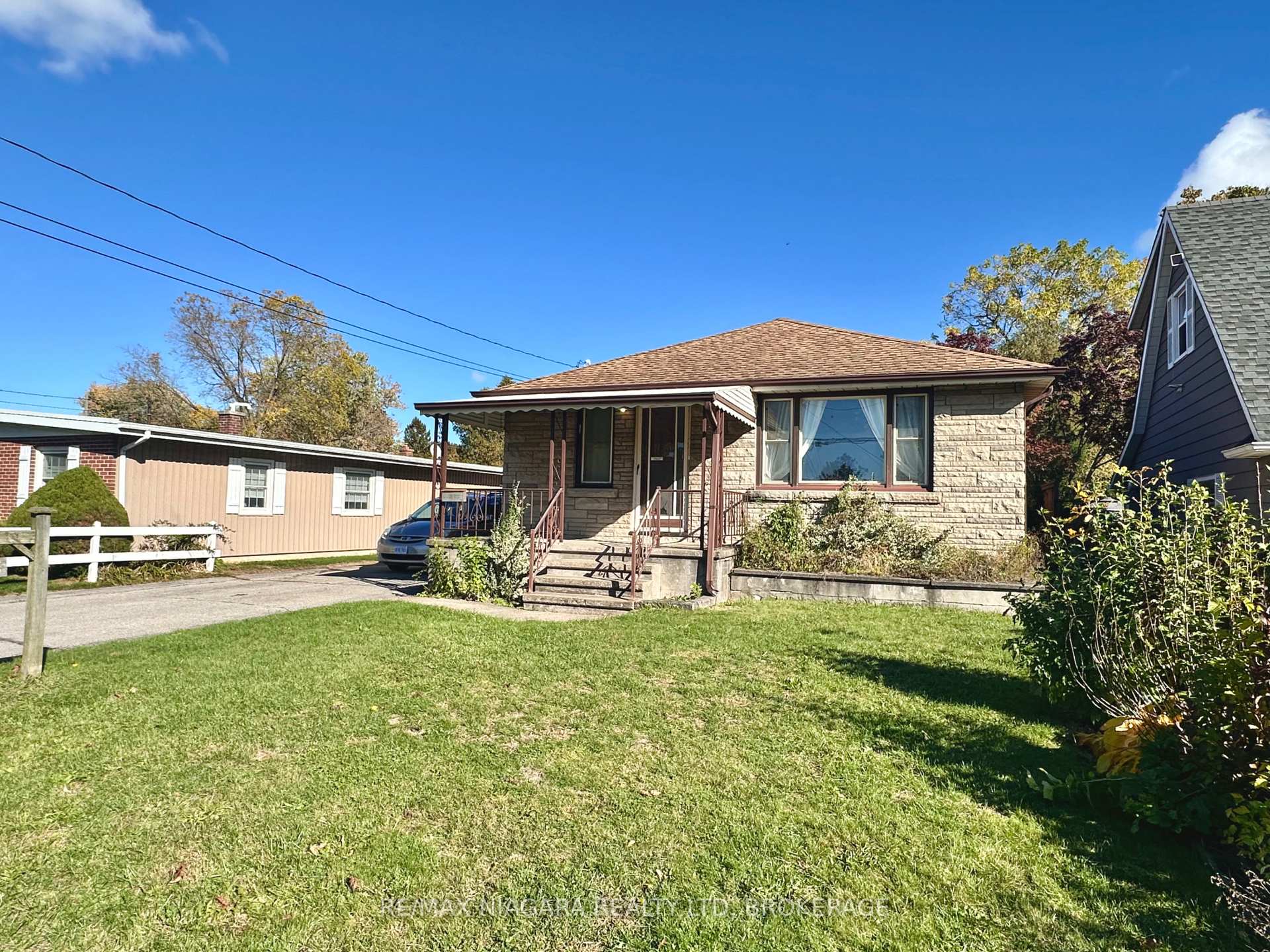 Front of 6376 Carlton Avenue