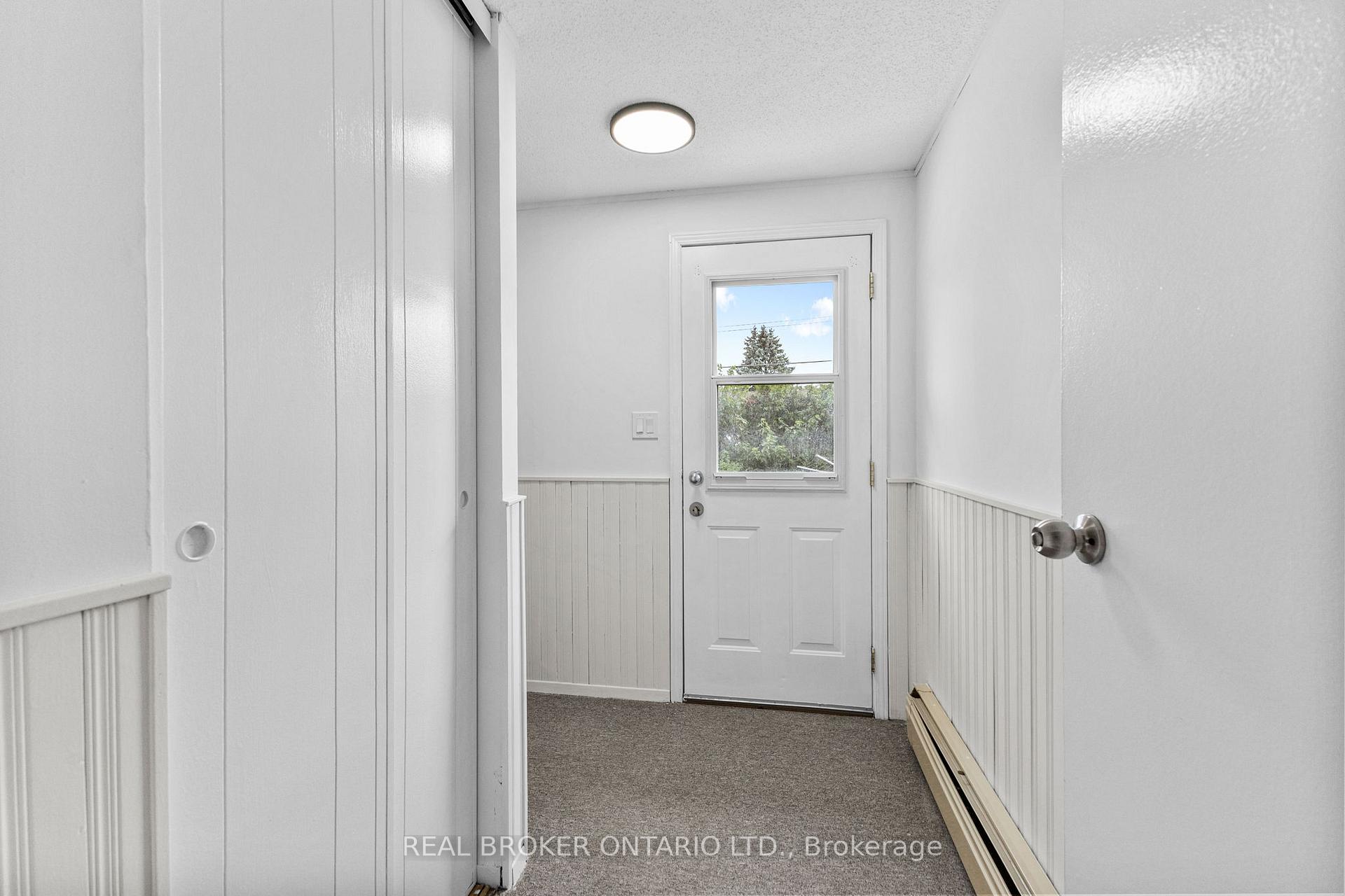 Photo 26 of Unit A, 320 Reynolds Drive, Ottawa, Bilberry Creek/Queenswood Heights — HOMEH