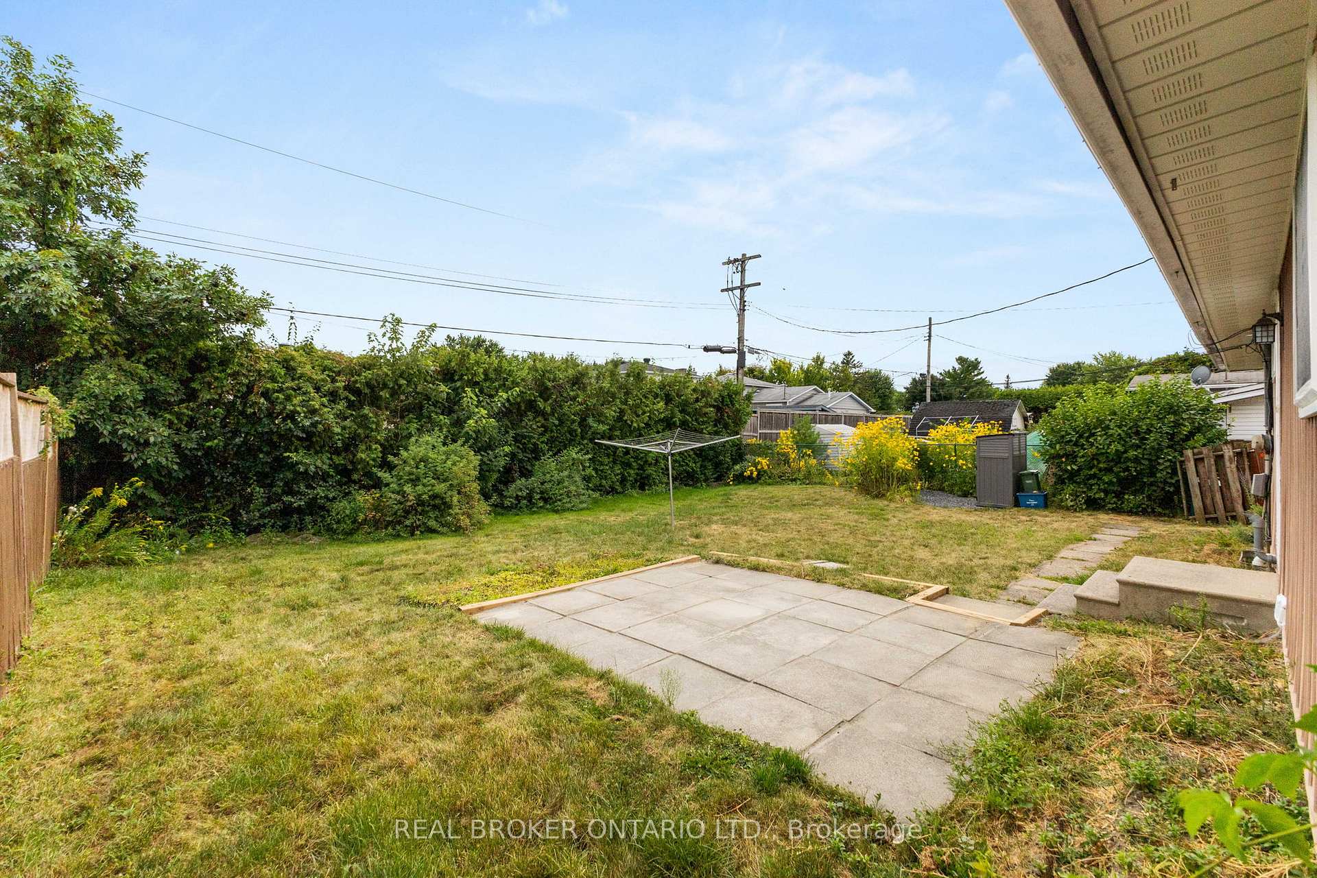 Photo 29 of Unit A, 320 Reynolds Drive, Ottawa, Bilberry Creek/Queenswood Heights — HOMEH