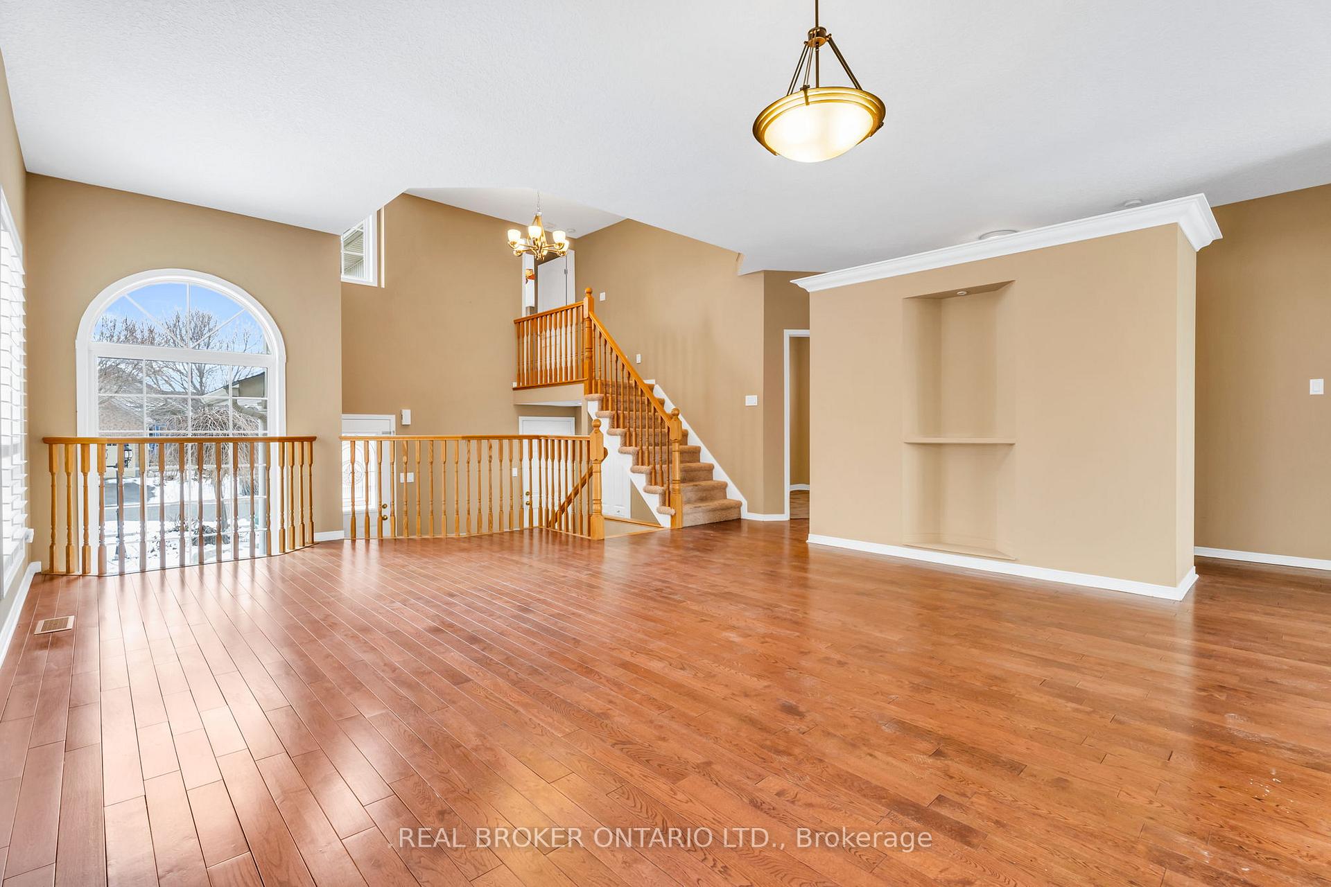 Photo 28 of 18 Appleton Drive, Orangeville — HOMEH