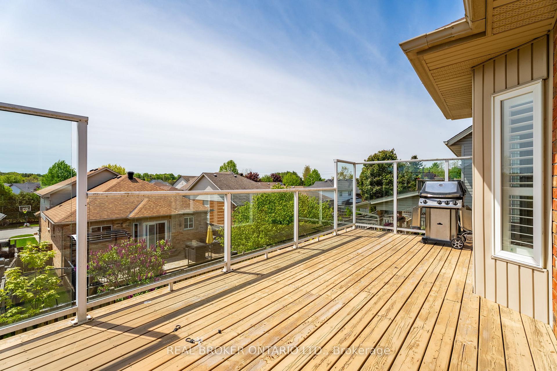 Photo 9 of 18 Appleton Drive, Orangeville — HOMEH