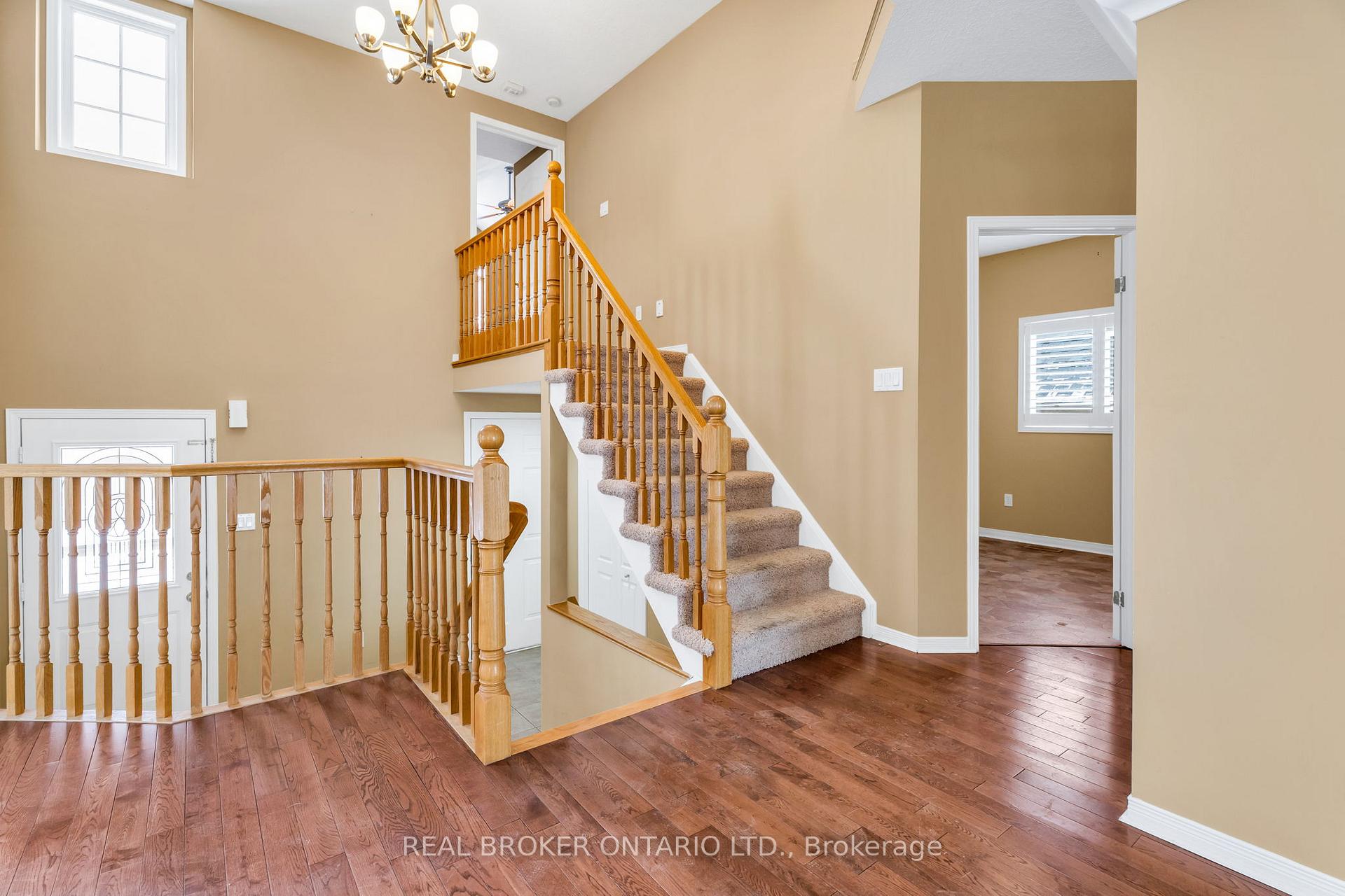 Photo 24 of 18 Appleton Drive, Orangeville — HOMEH