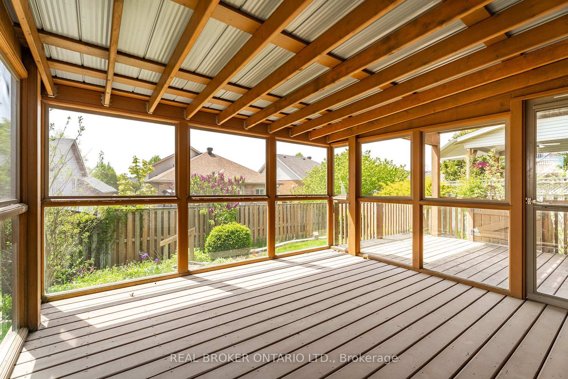Photo 22 of 18 Appleton Drive, Orangeville — HOMEH