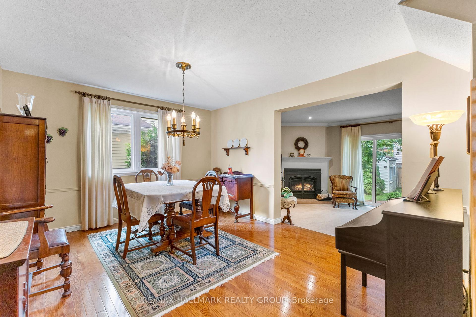 Photo 8 of 6100 Willowbark Drive, Ottawa, Chapel Hill — HOMEH