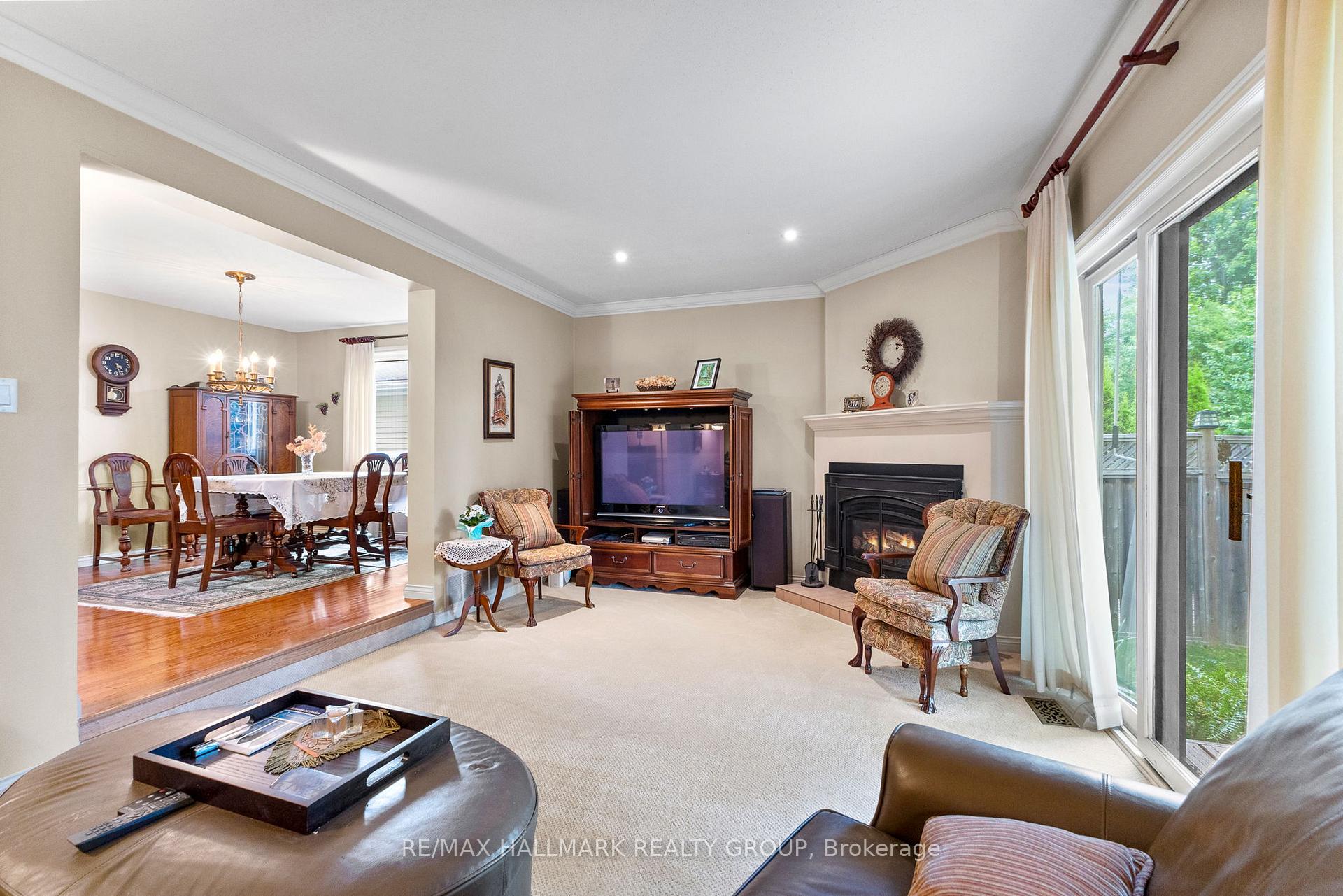 Photo 10 of 6100 Willowbark Drive, Ottawa, Chapel Hill — HOMEH